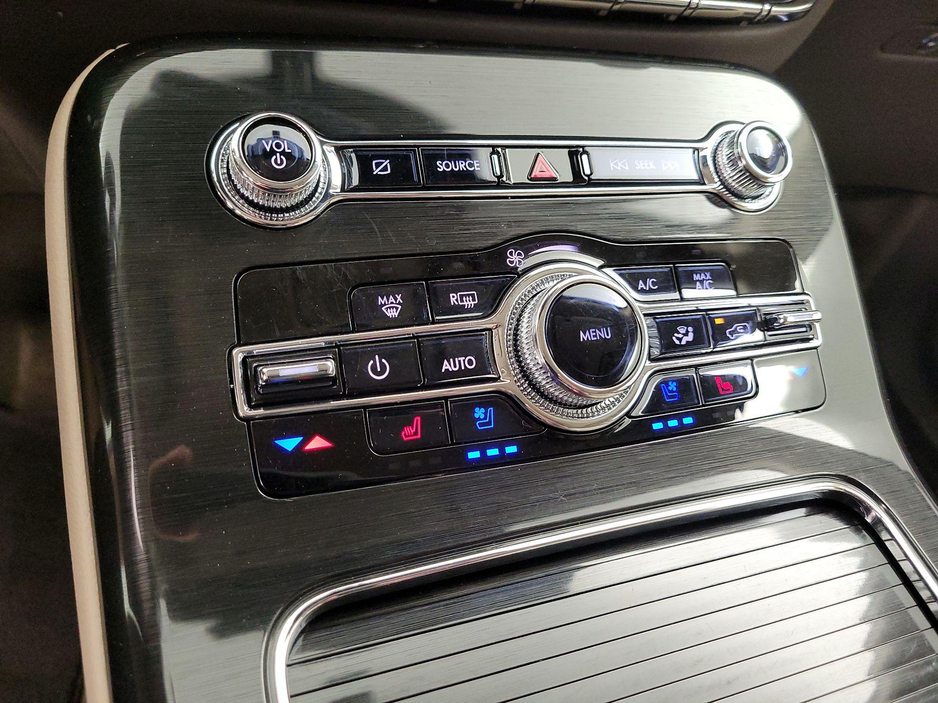 Thumbnail: 2023 Lincoln Nautilus - 17