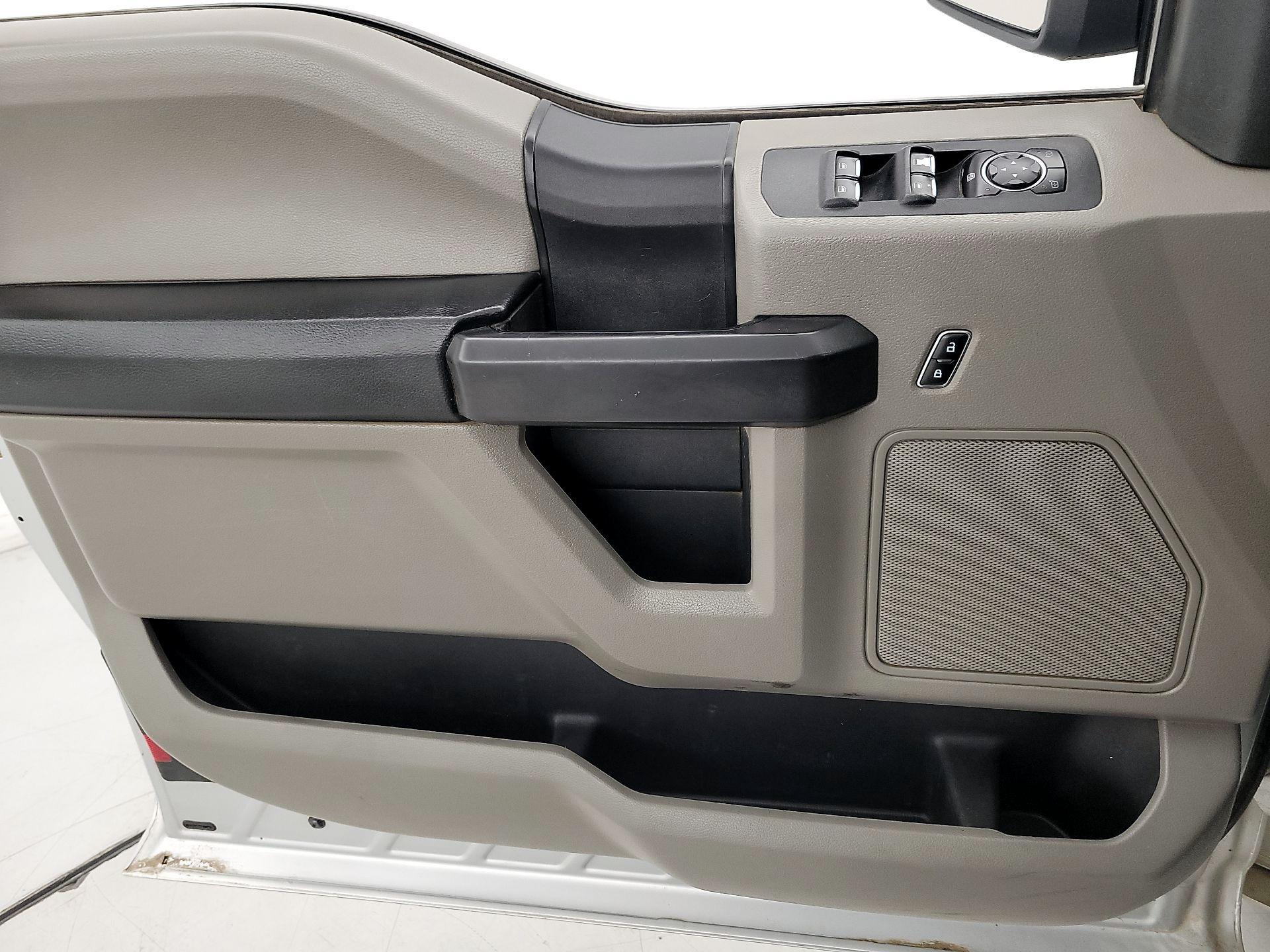 Thumbnail: 2015 Ford F-150 - 12