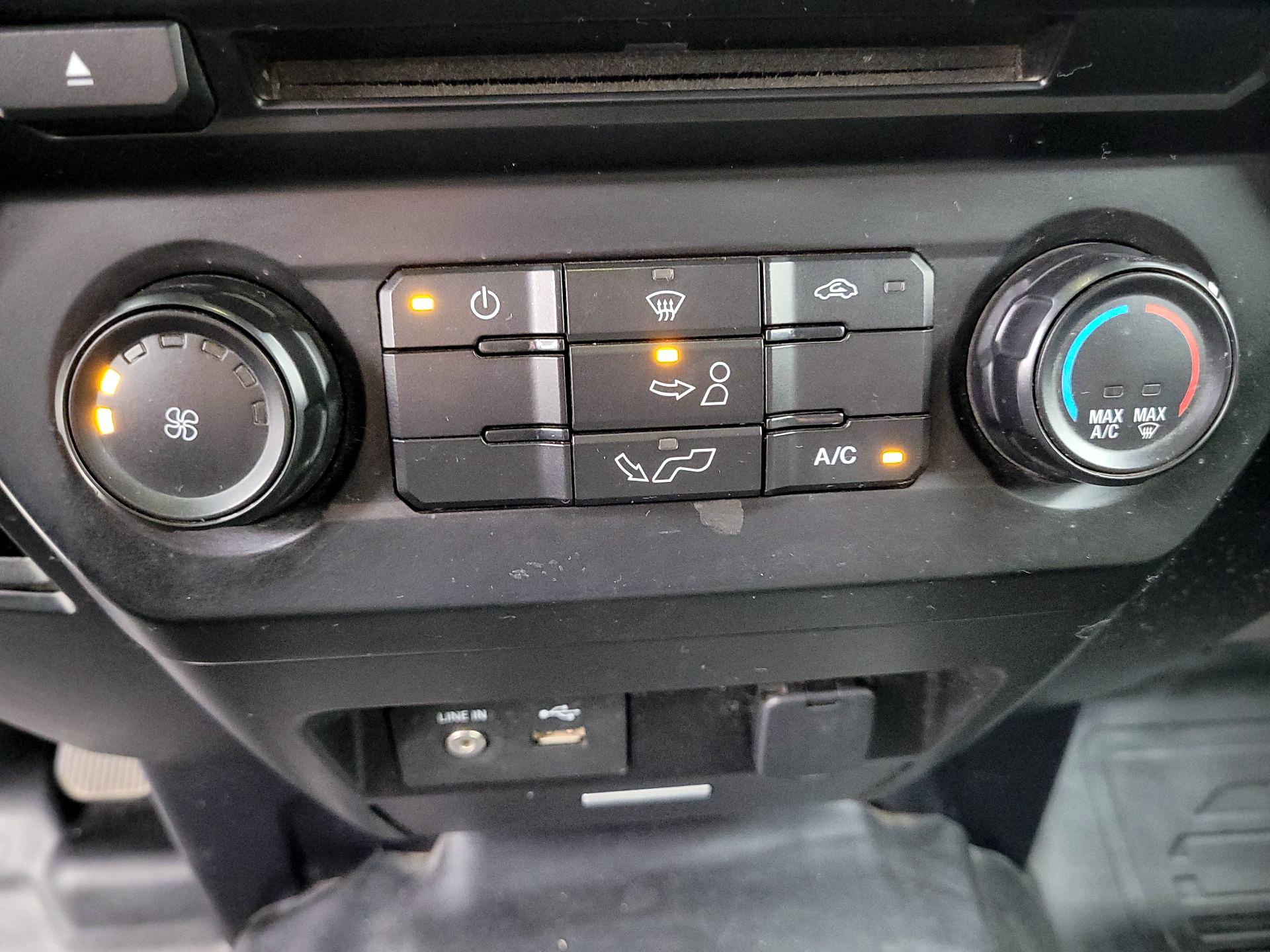 Thumbnail: 2015 Ford F-150 - 15