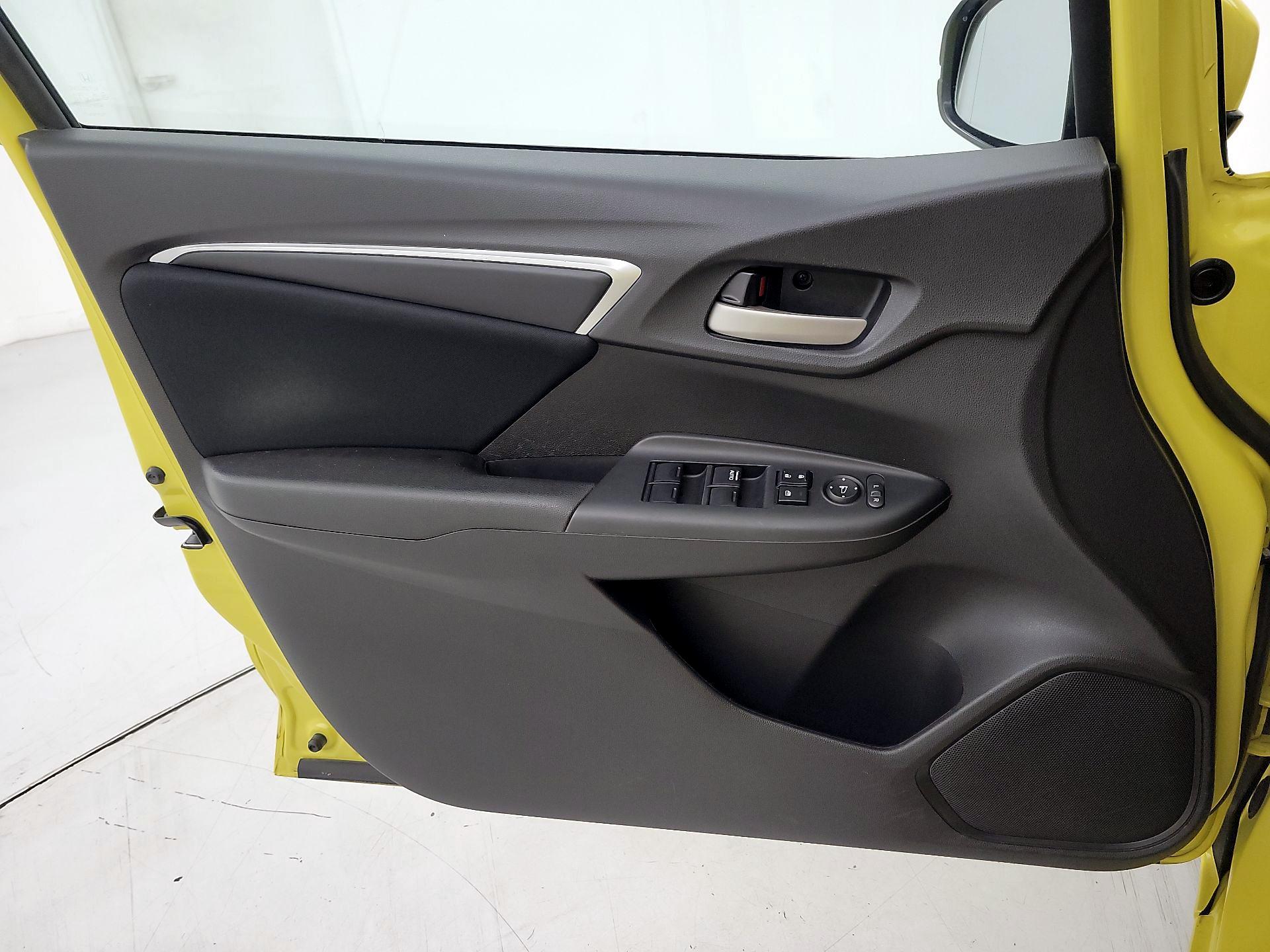 Thumbnail: 2016 Honda Fit - 12