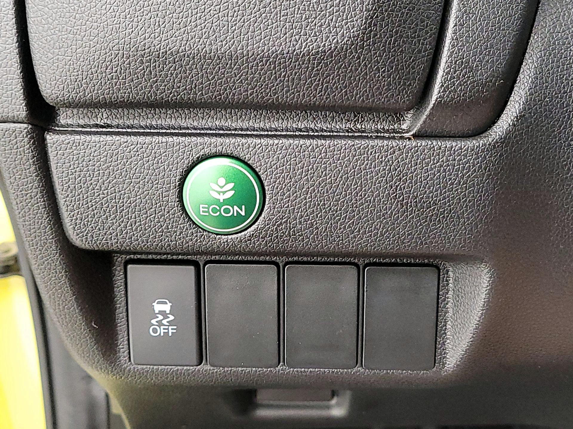 Thumbnail: 2016 Honda Fit - 13