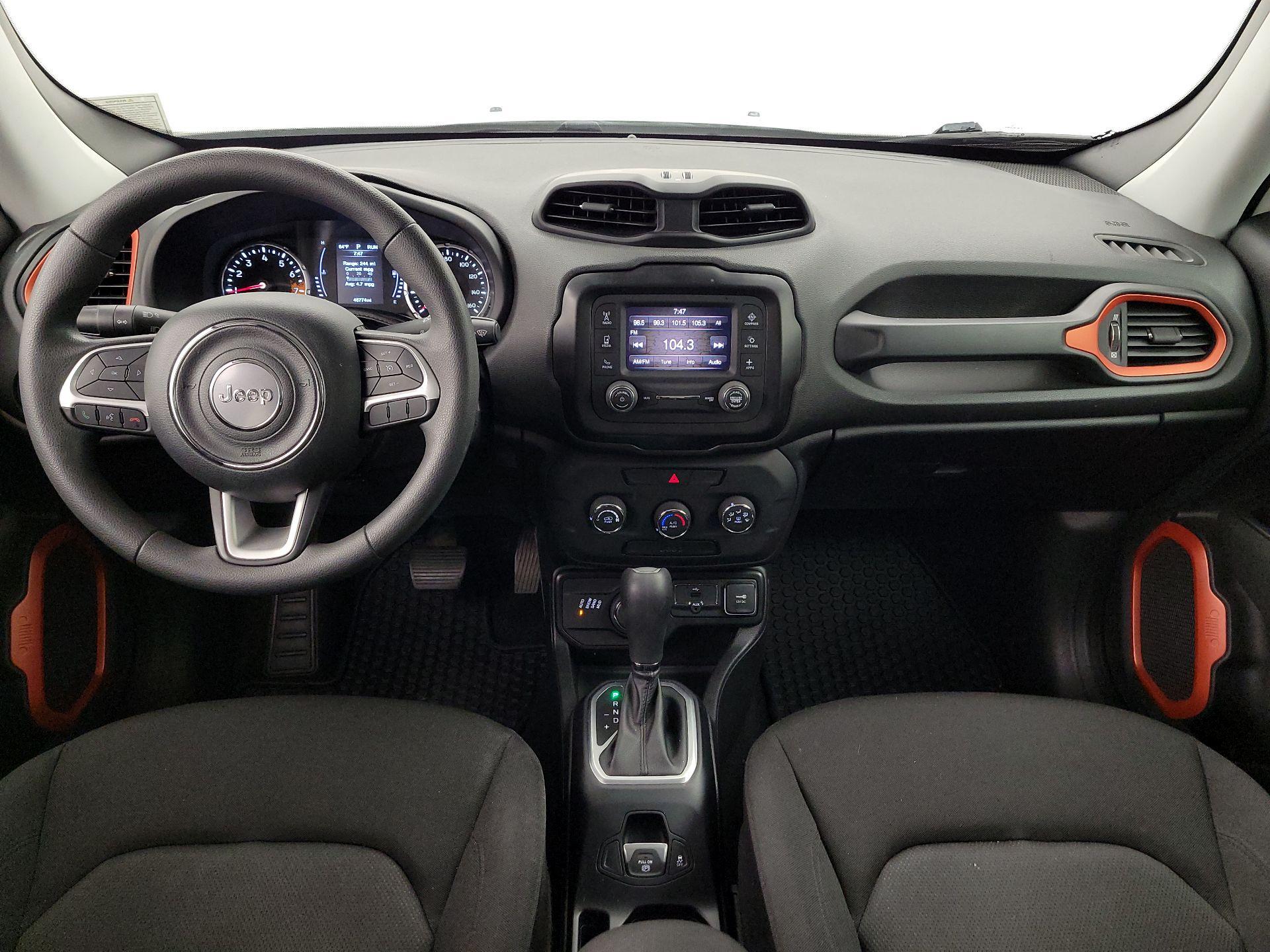 Thumbnail: 2018 Jeep Renegade - 9