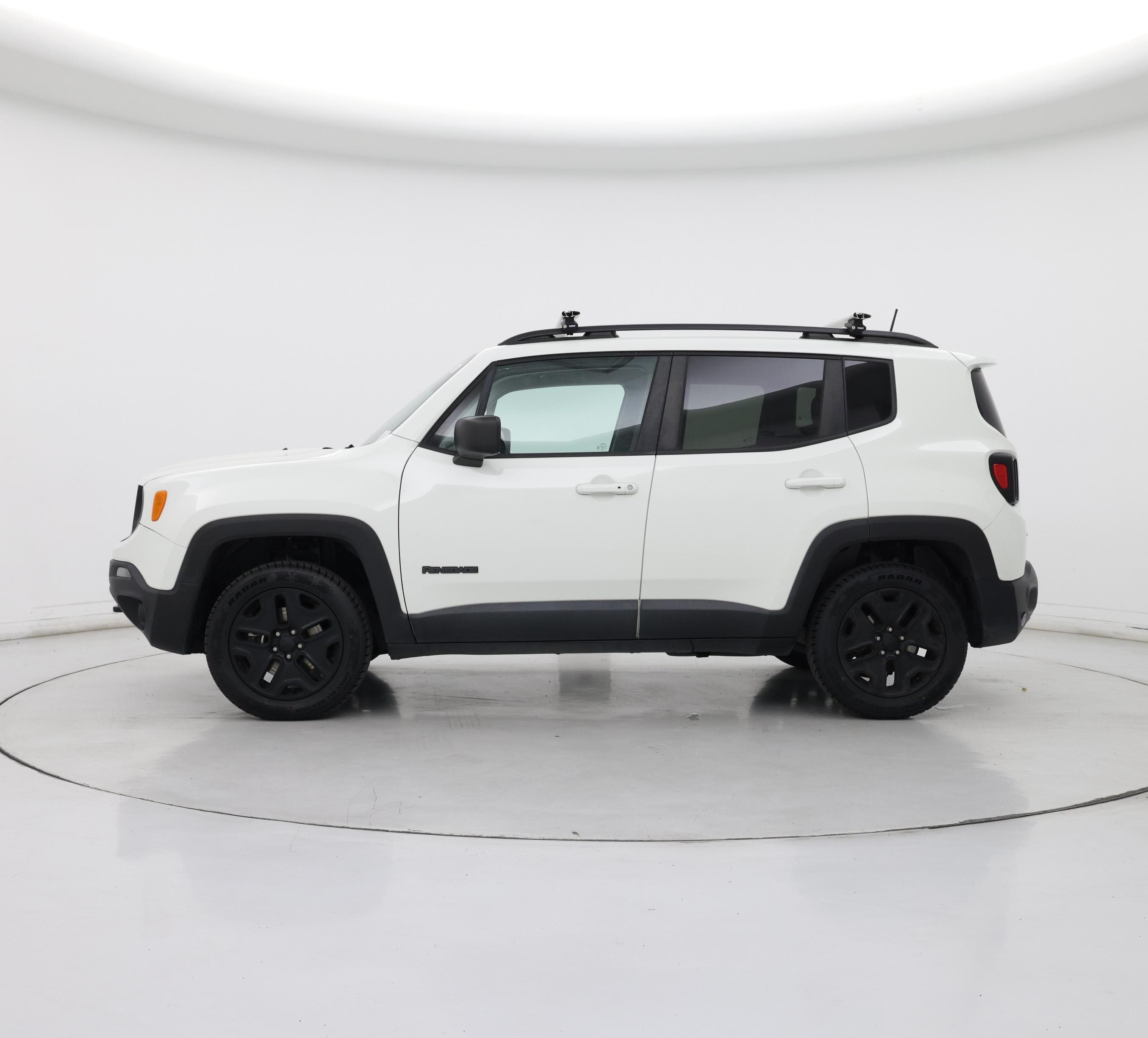 Thumbnail: 2018 Jeep Renegade - 3