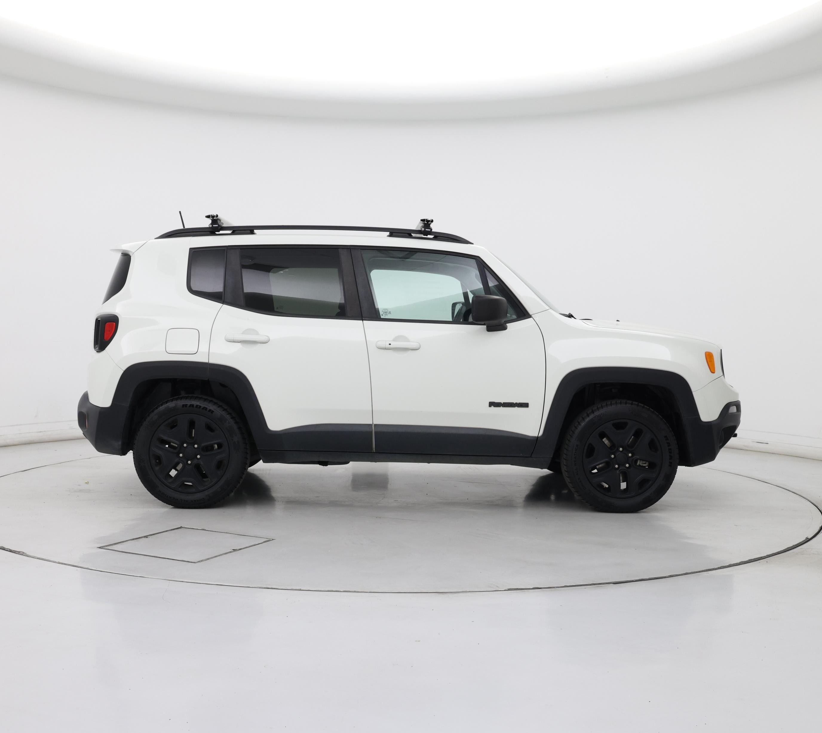 Thumbnail: 2018 Jeep Renegade - 7