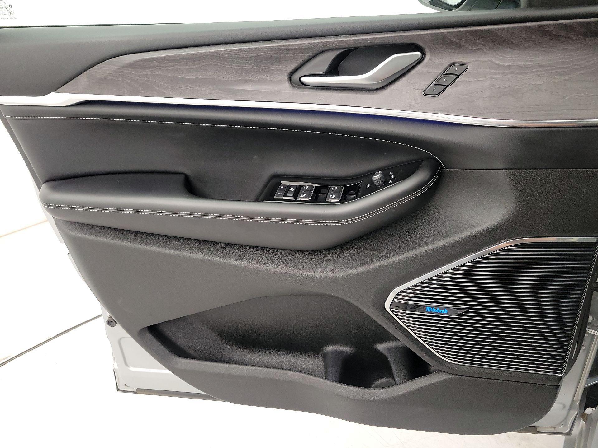 Thumbnail: 2022 Jeep Grand Cherokee L - 12