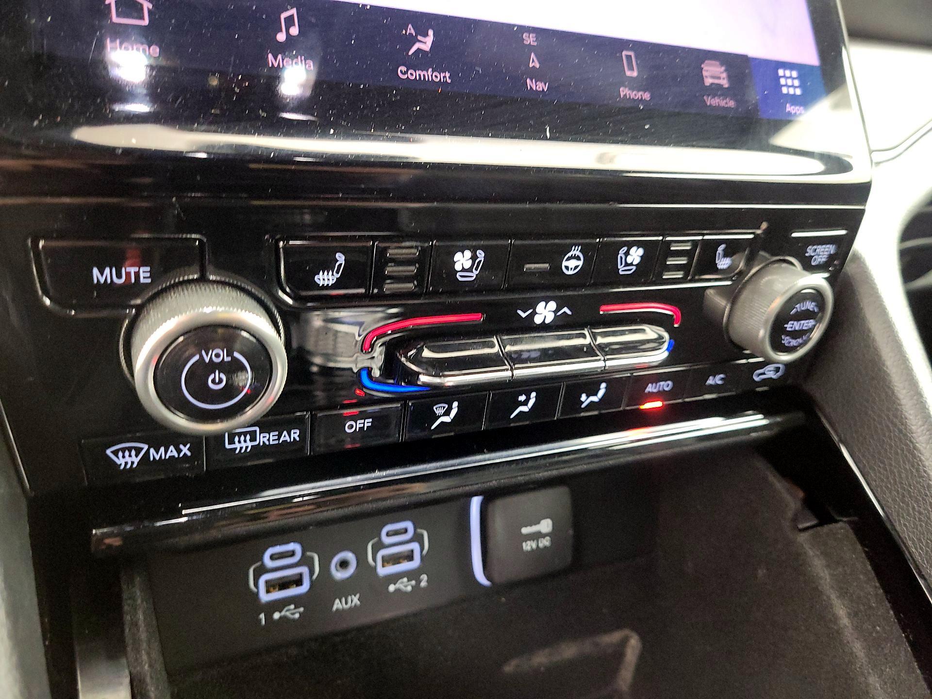 Thumbnail: 2022 Jeep Grand Cherokee L - 17