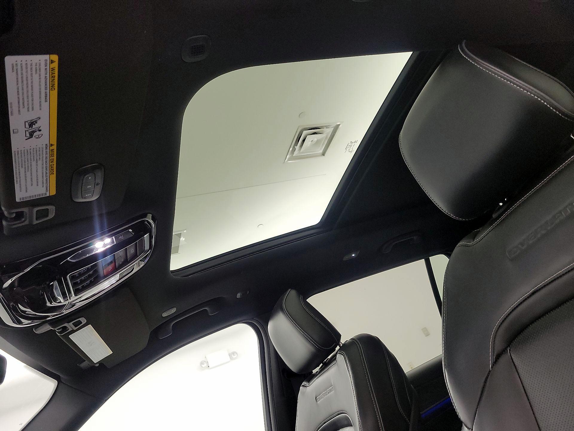 Thumbnail: 2022 Jeep Grand Cherokee L - 20