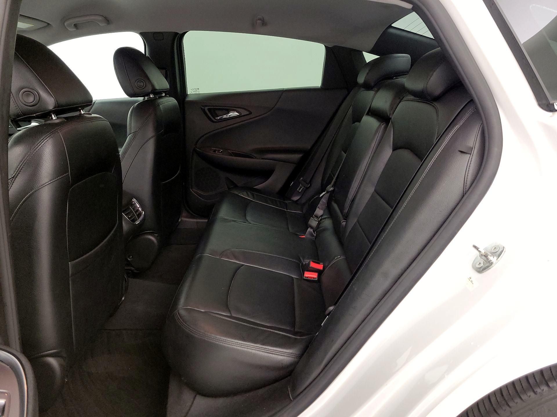 Thumbnail: 2018 Chevrolet Malibu - 20