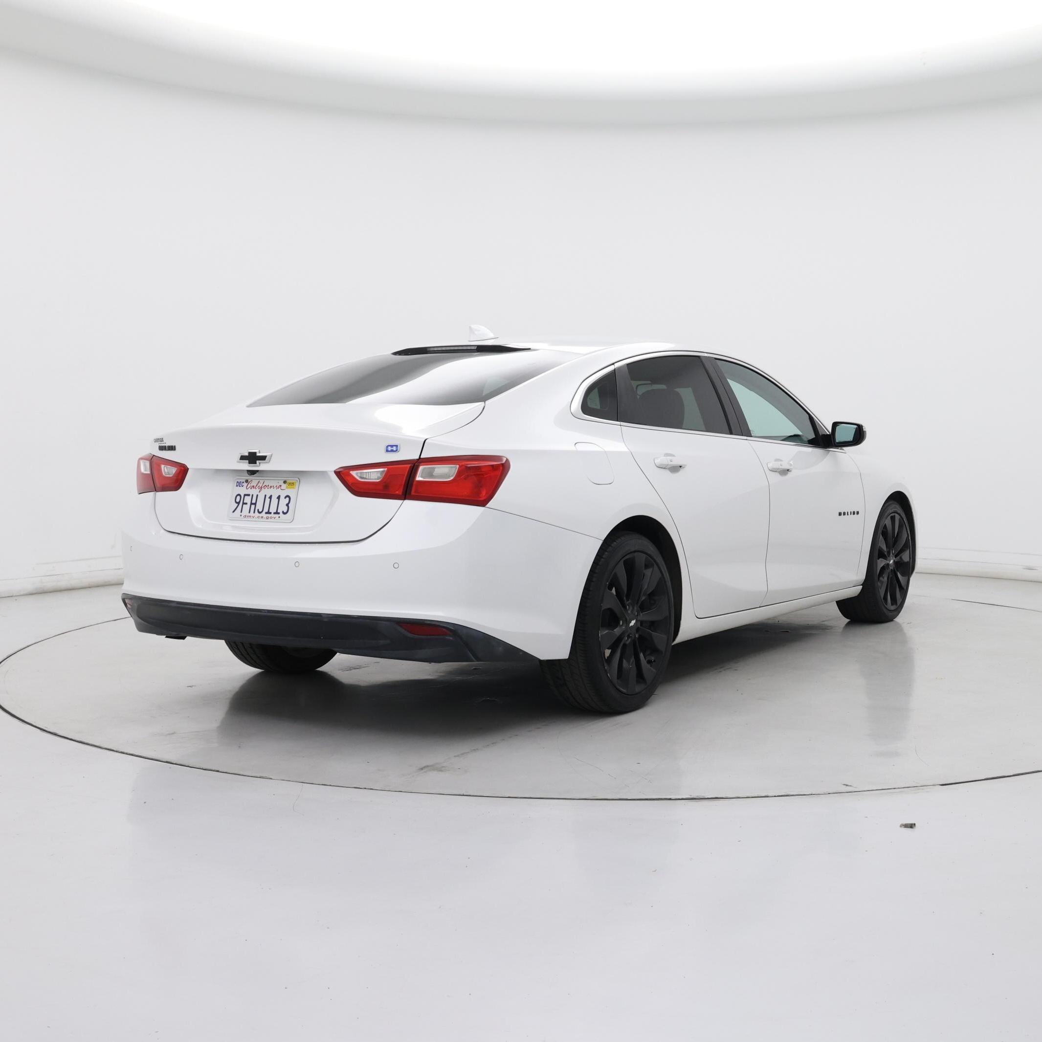 Thumbnail: 2018 Chevrolet Malibu - 8