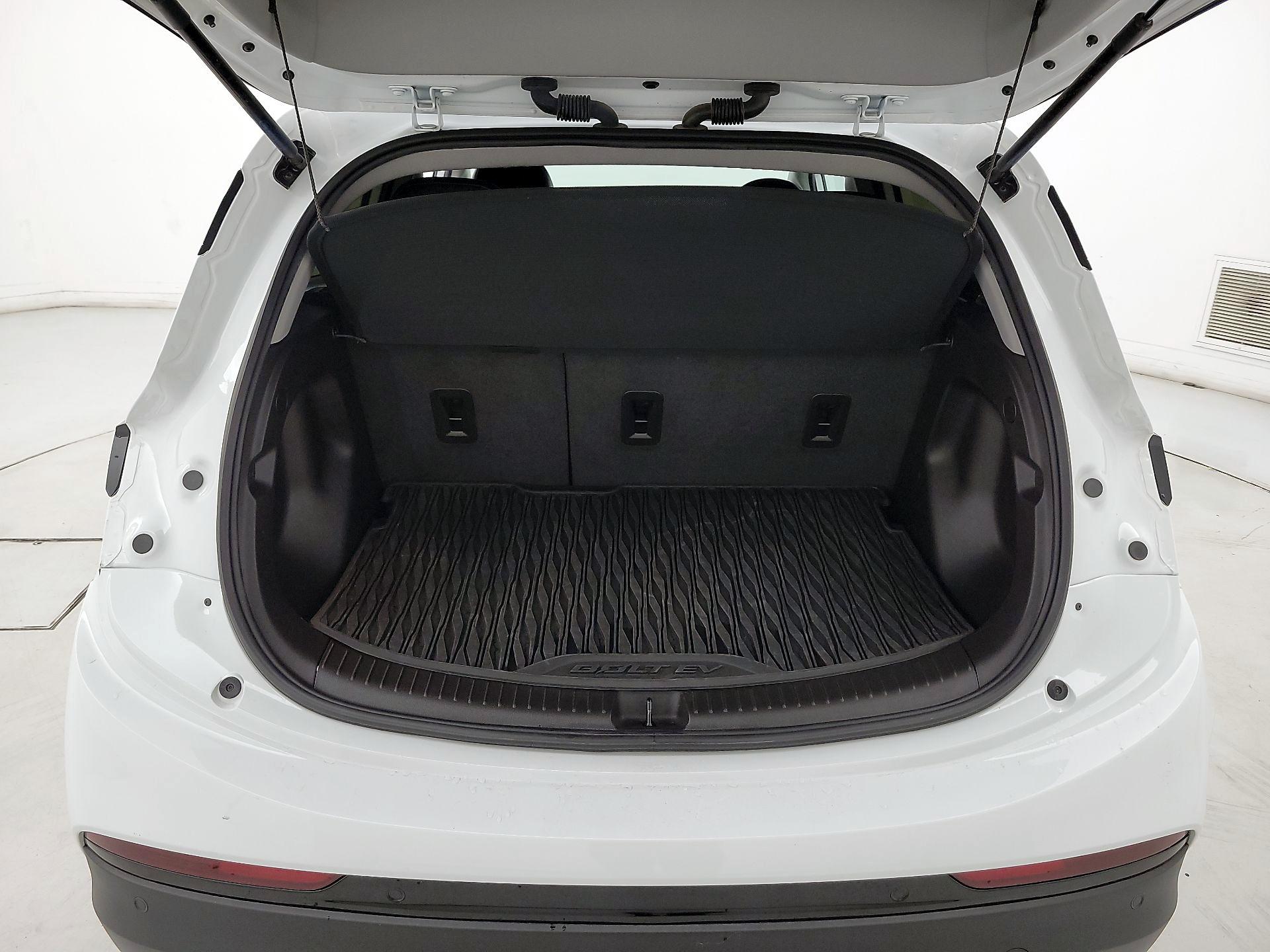 Thumbnail: 2023 Chevrolet Bolt EV - 20