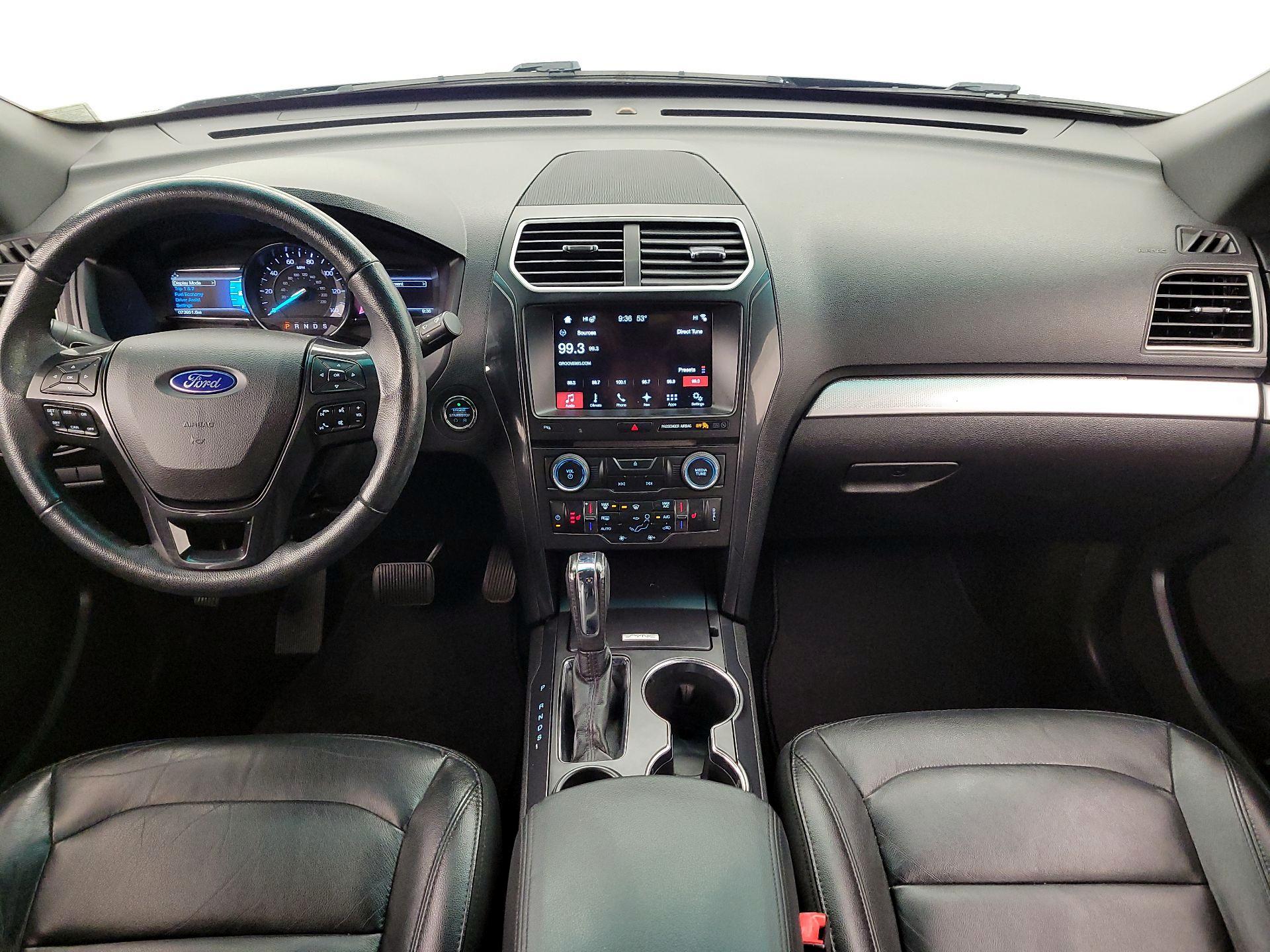 Thumbnail: 2017 Ford Explorer - 9