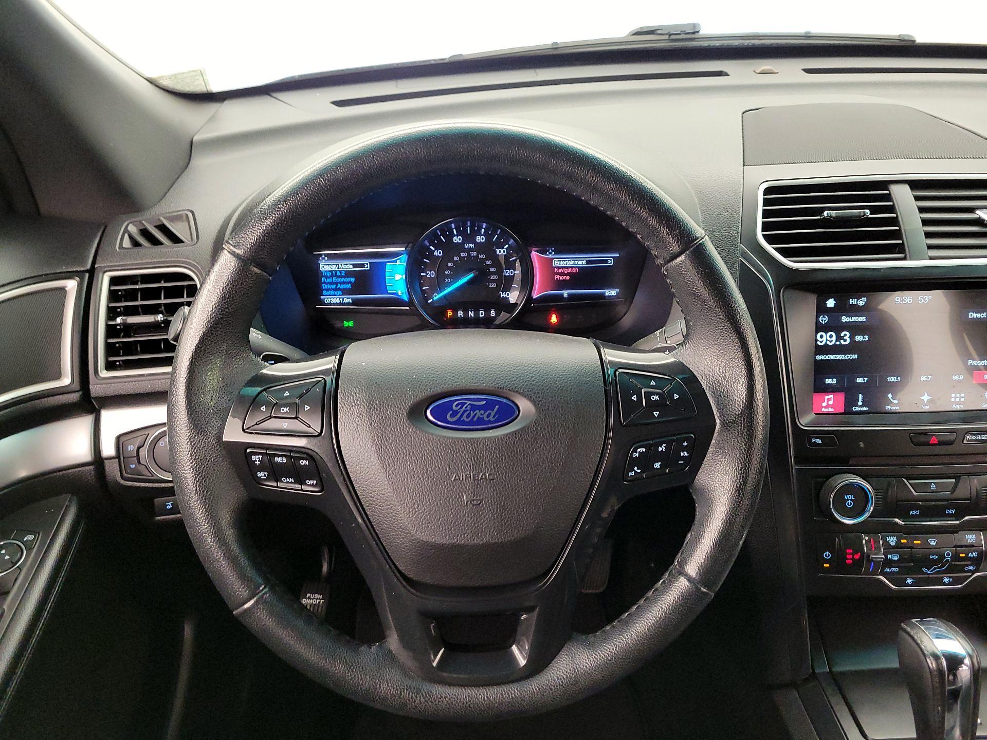 Thumbnail: 2017 Ford Explorer - 10