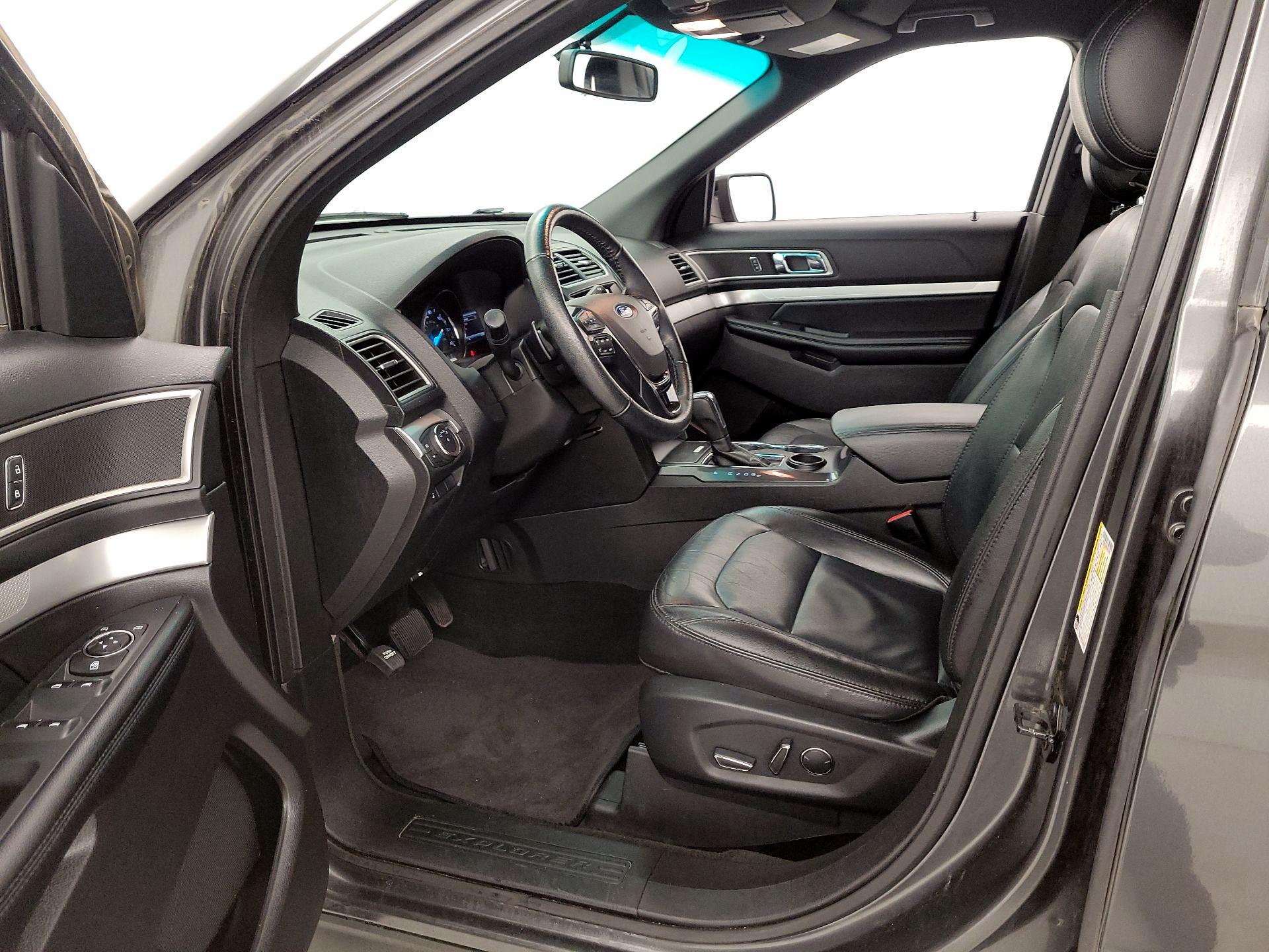 Thumbnail: 2017 Ford Explorer - 11