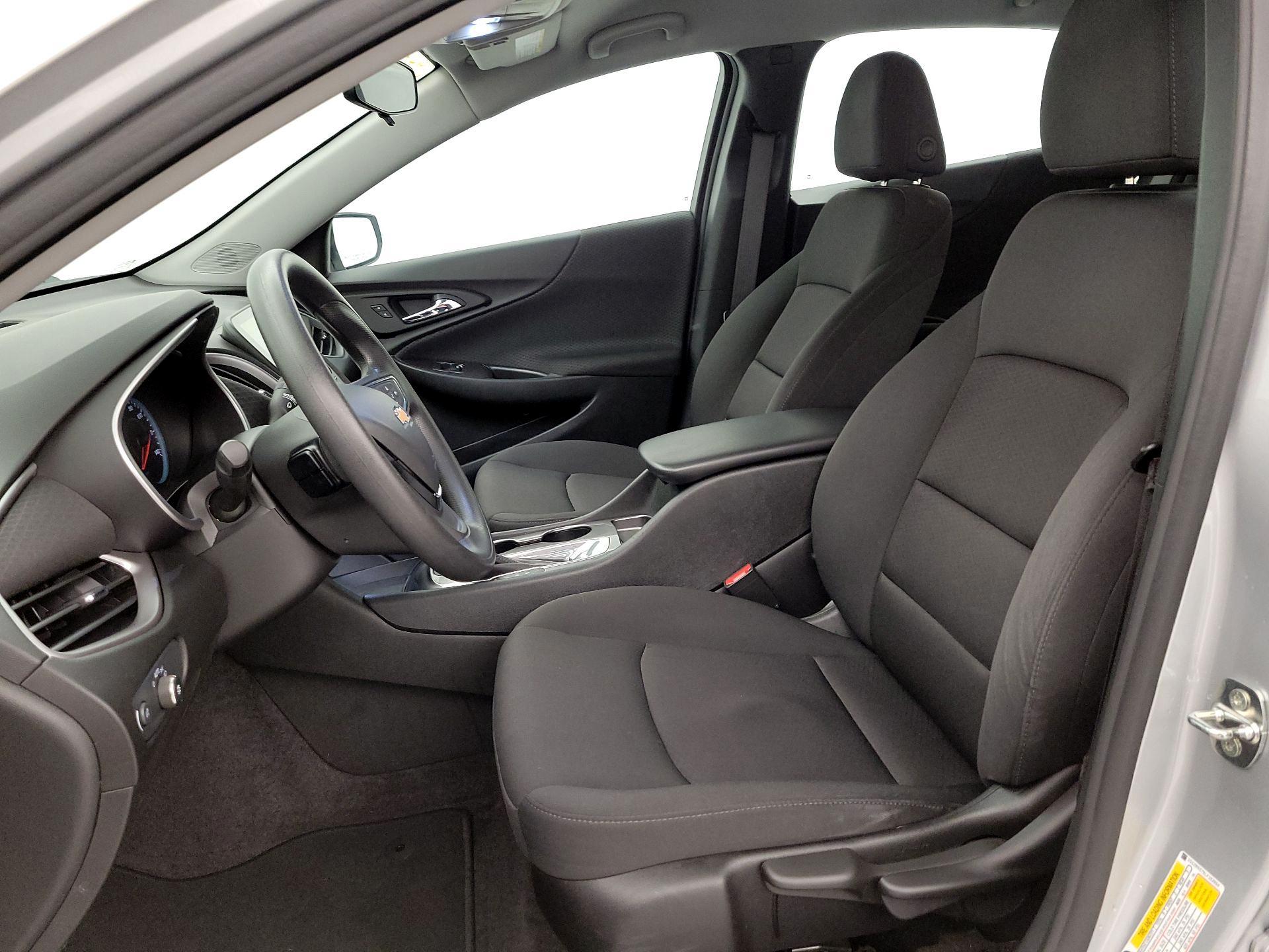 Thumbnail: 2020 Chevrolet Malibu - 11