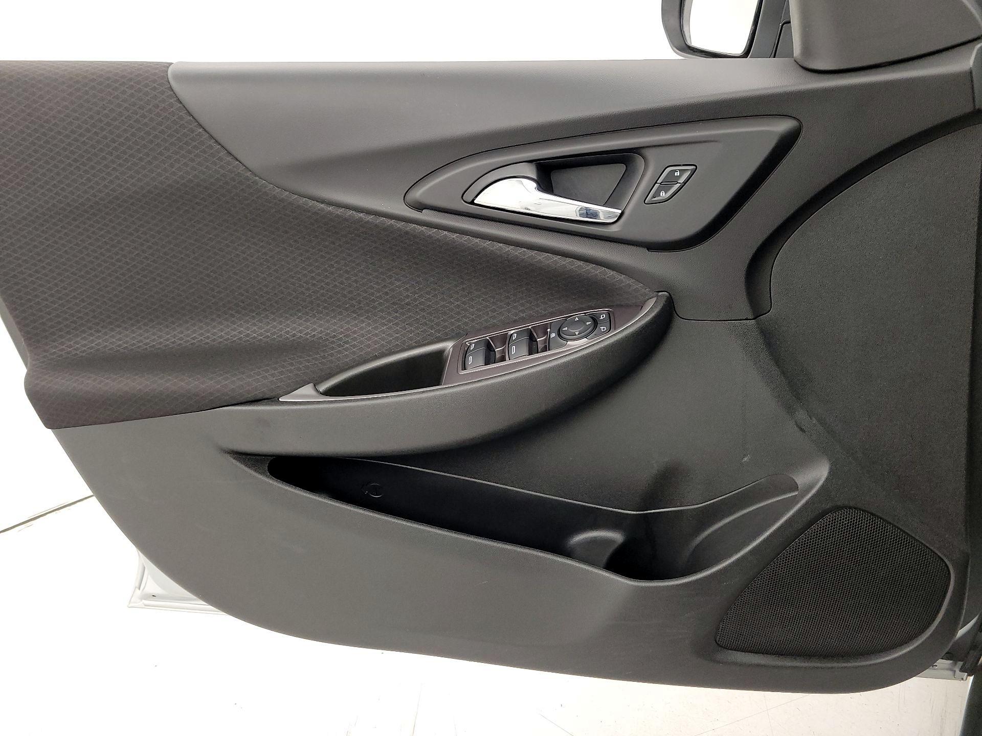 Thumbnail: 2020 Chevrolet Malibu - 12