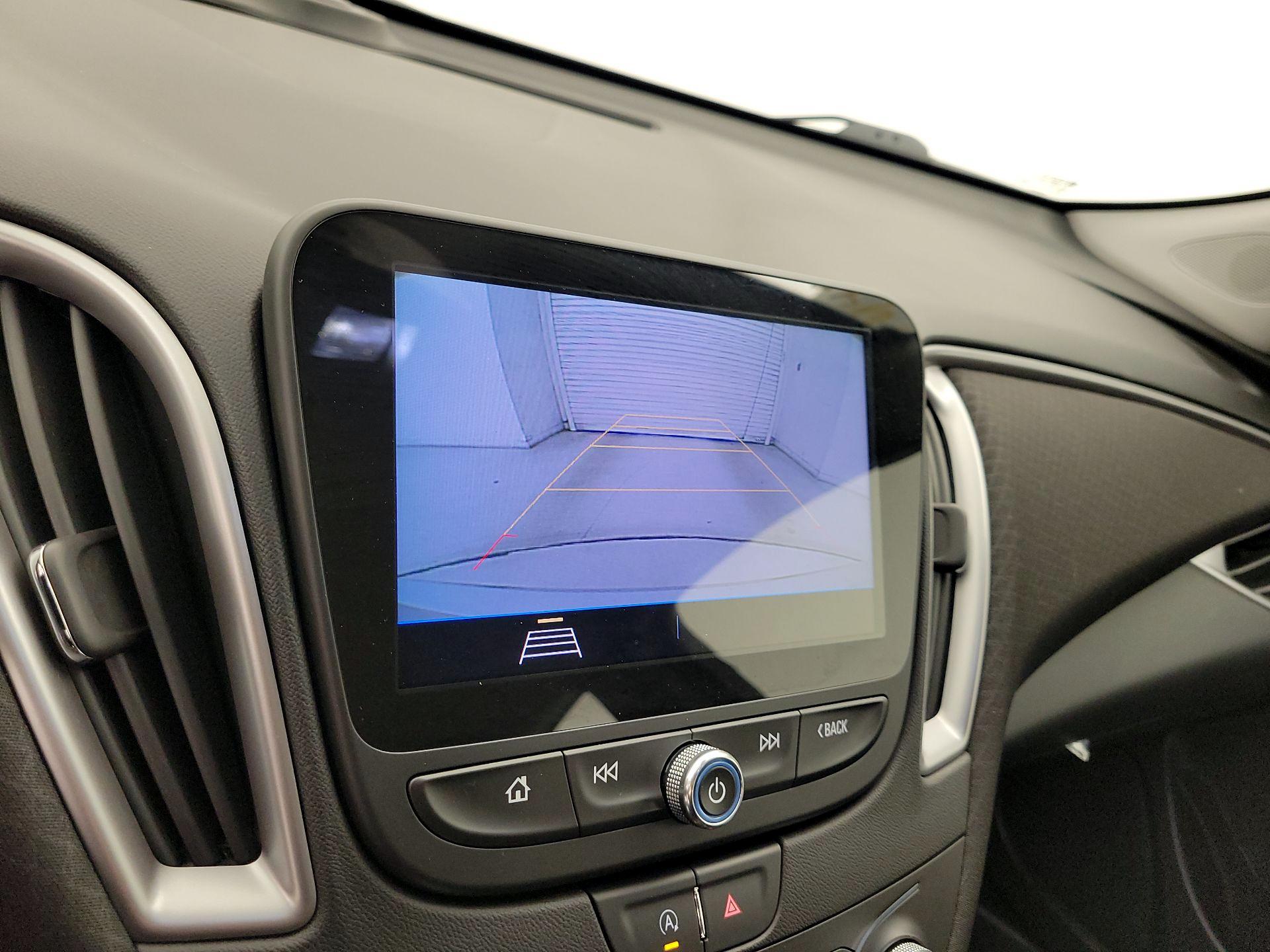 Thumbnail: 2020 Chevrolet Malibu - 14