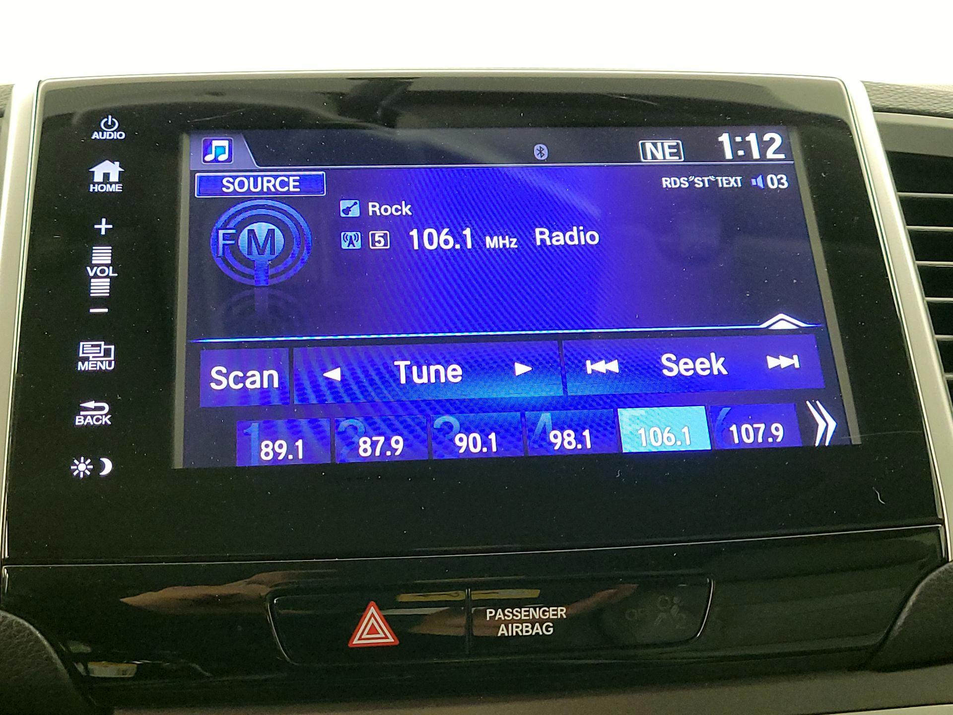 Thumbnail: 2018 Honda Pilot - 14