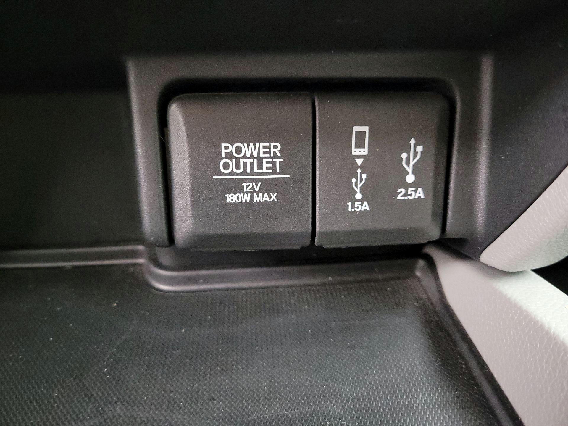 Thumbnail: 2018 Honda Pilot - 17