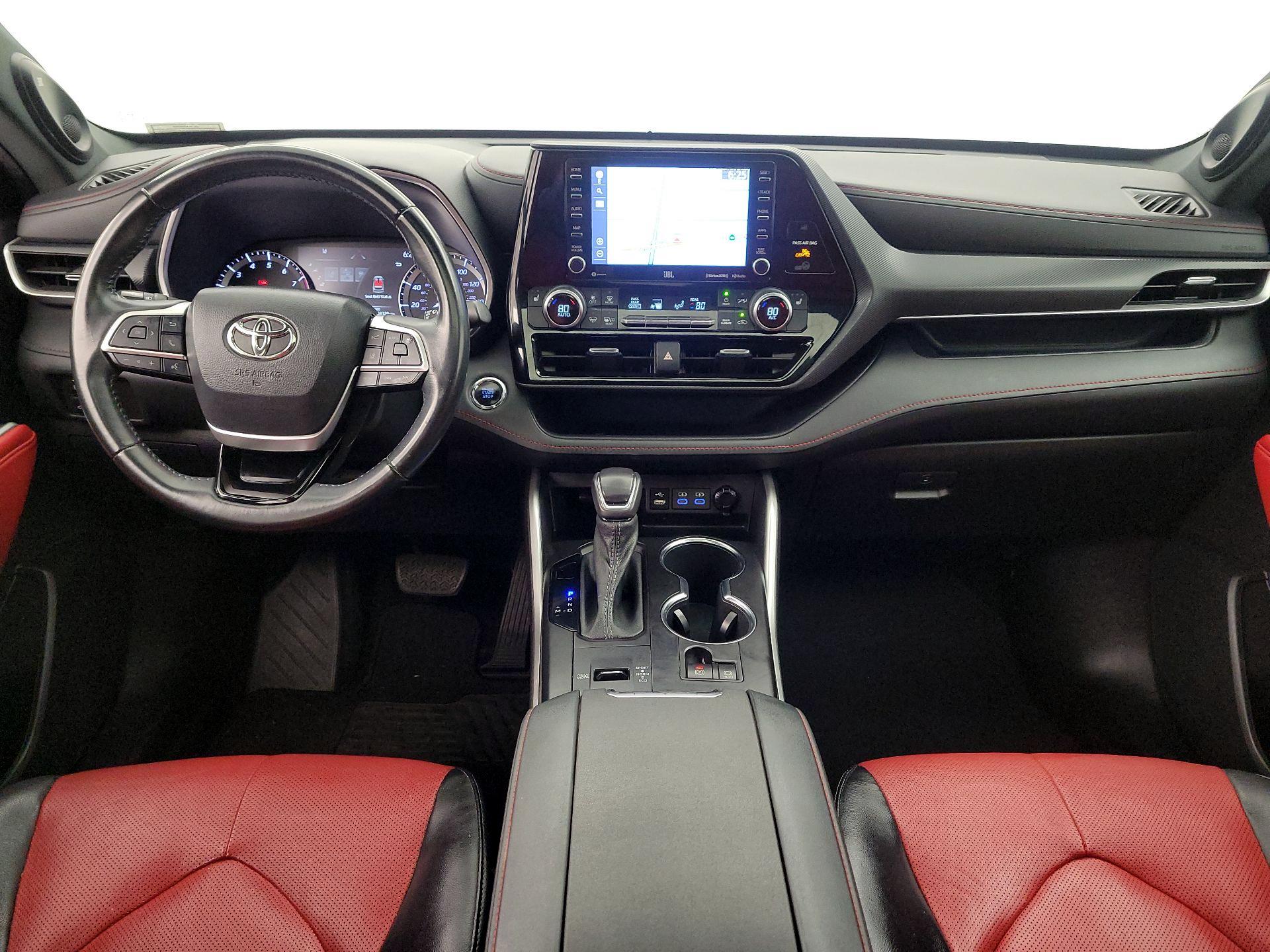 Thumbnail: 2022 Toyota Highlander - 9