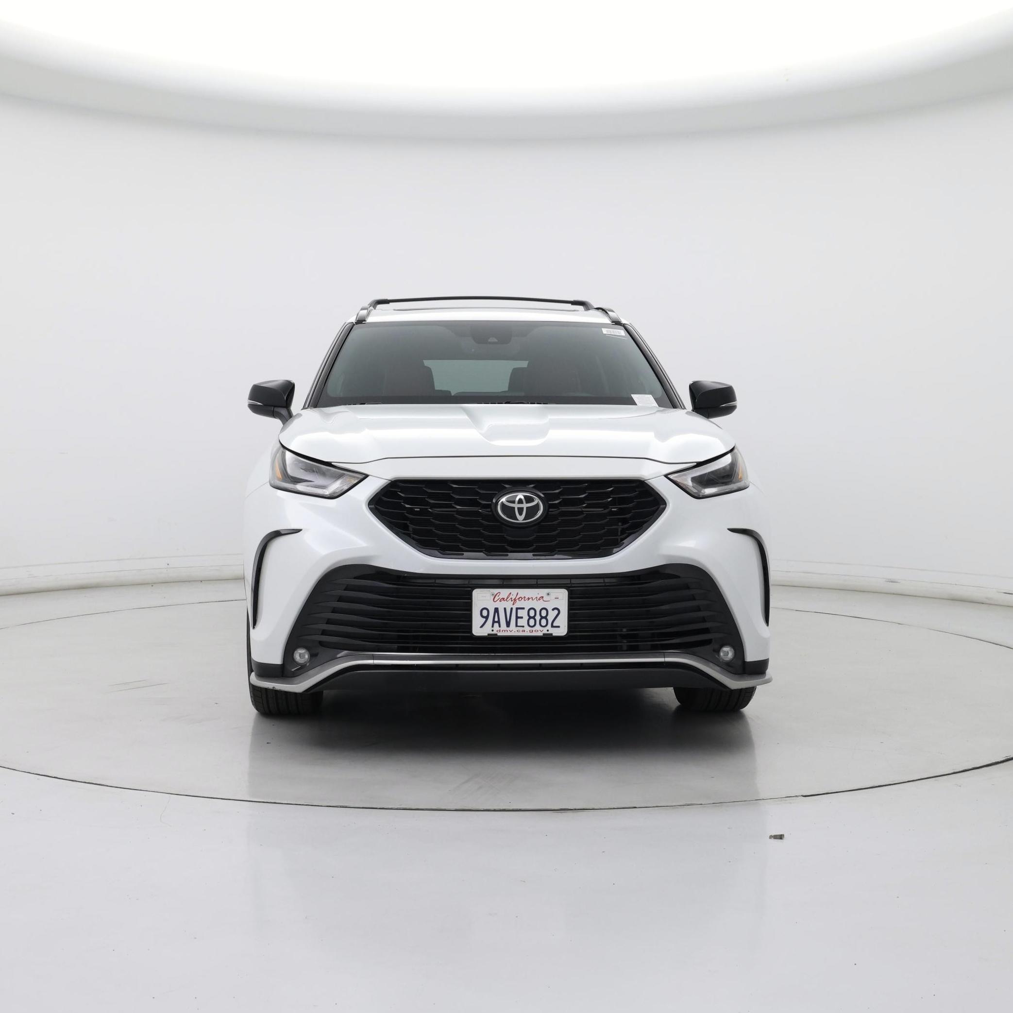 Thumbnail: 2022 Toyota Highlander - 5