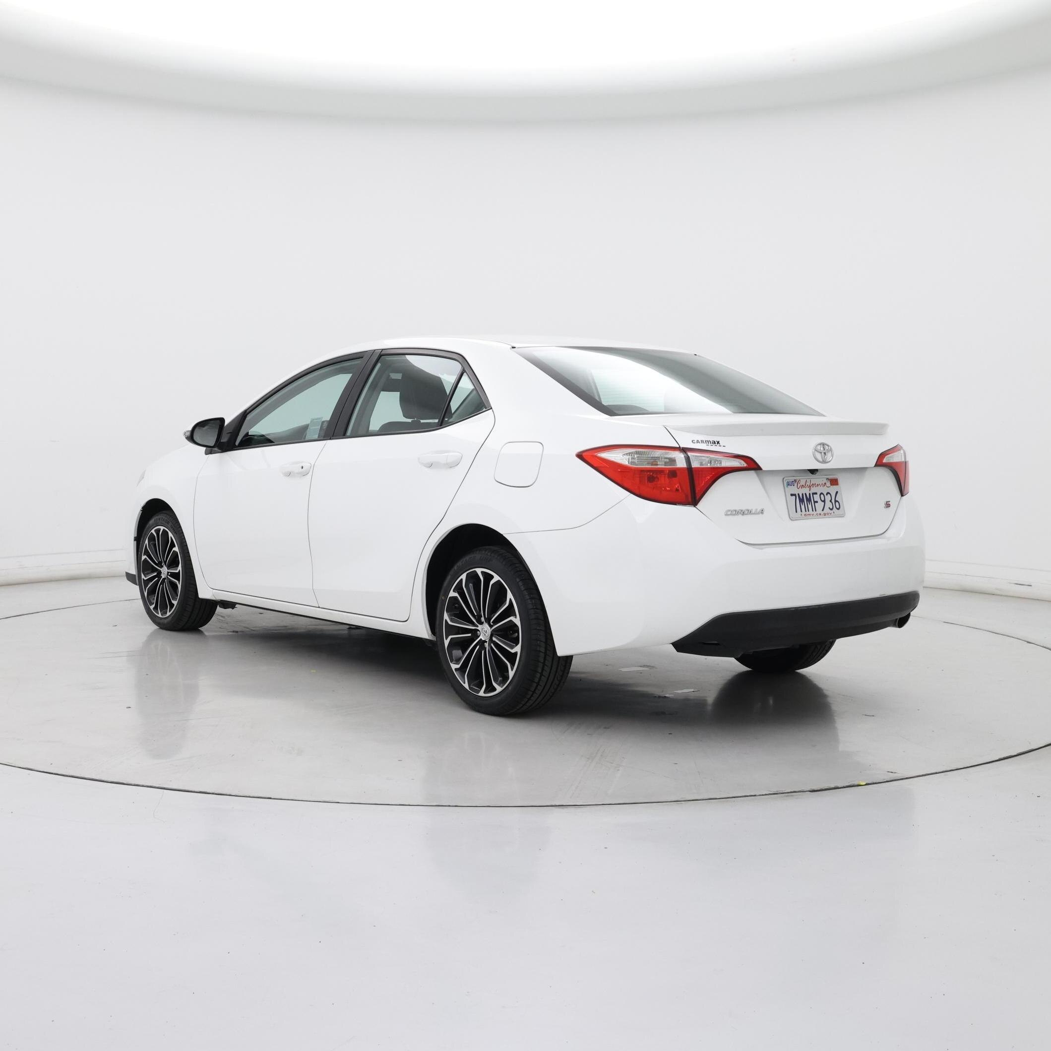 Thumbnail: 2015 Toyota Corolla - 2