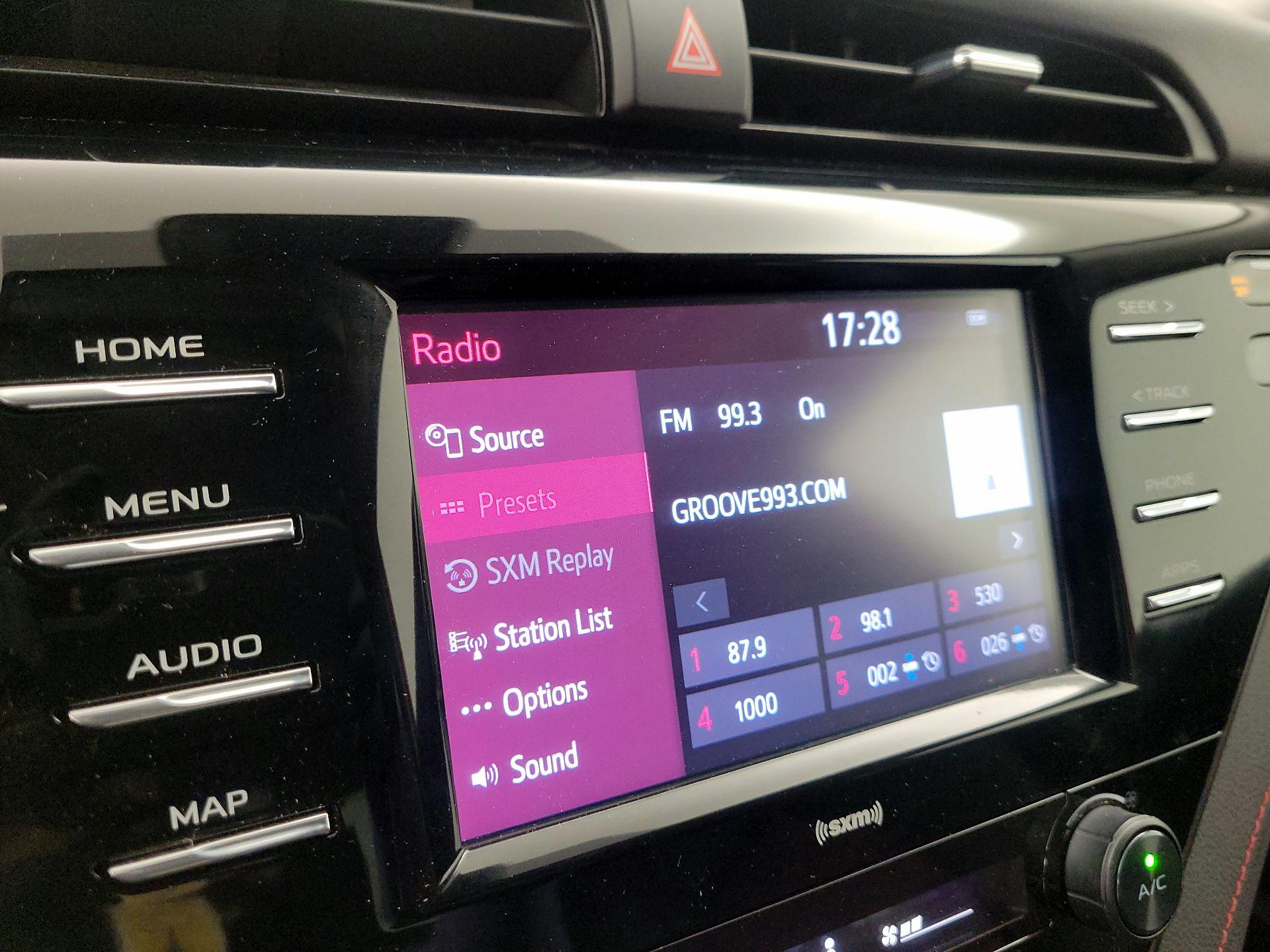 Thumbnail: 2020 Toyota Camry - 15