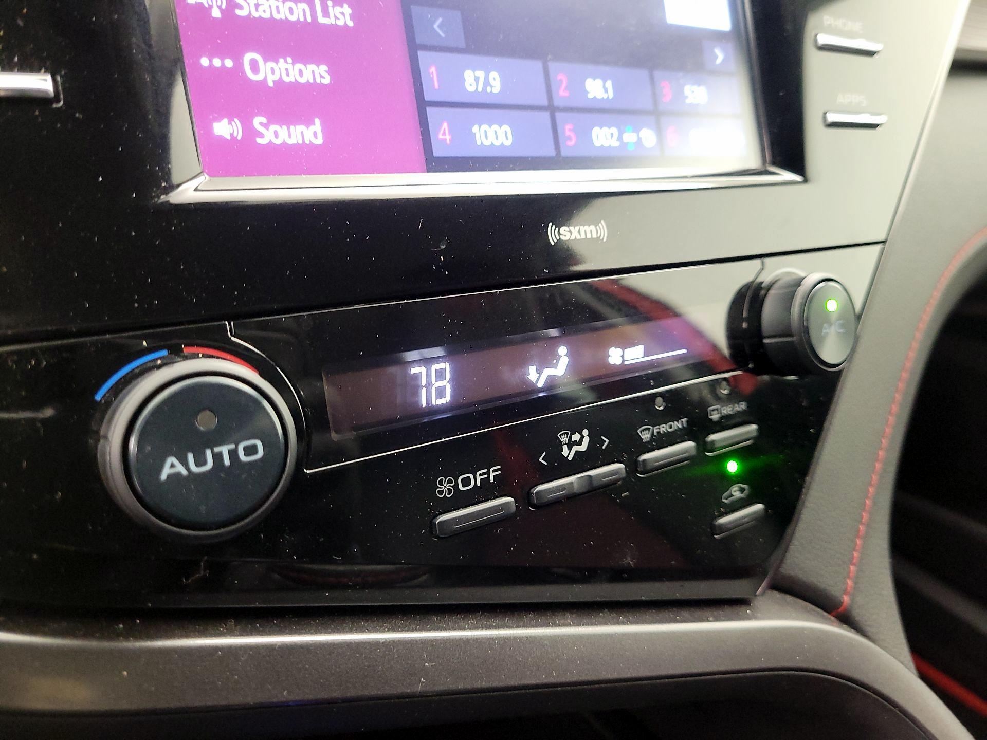 Thumbnail: 2020 Toyota Camry - 16