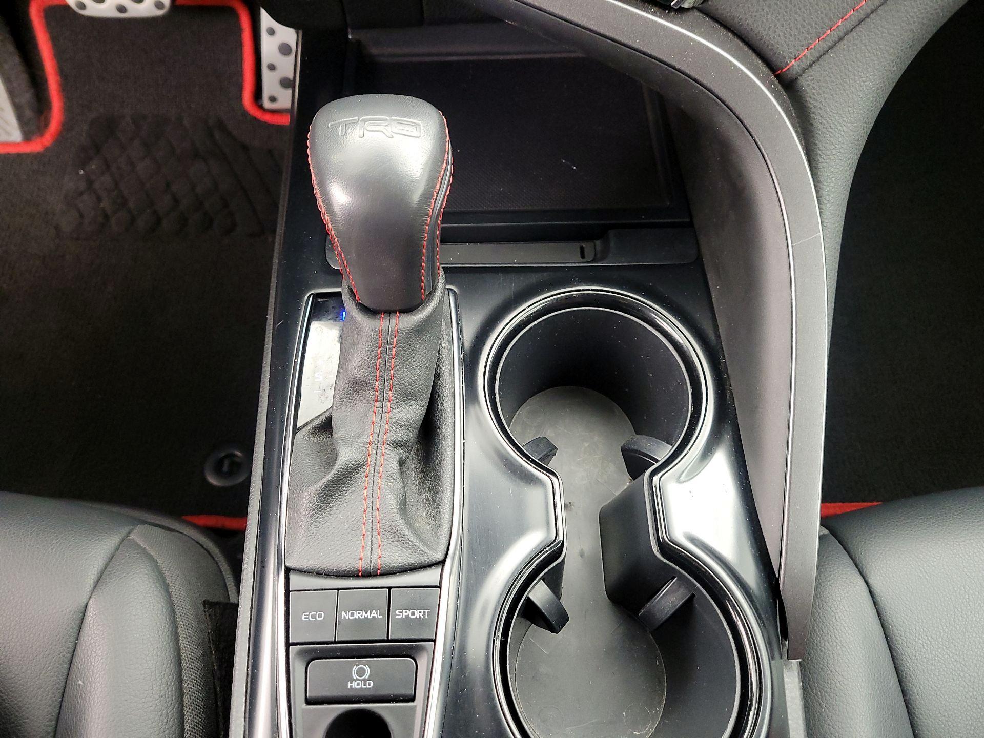 Thumbnail: 2020 Toyota Camry - 17