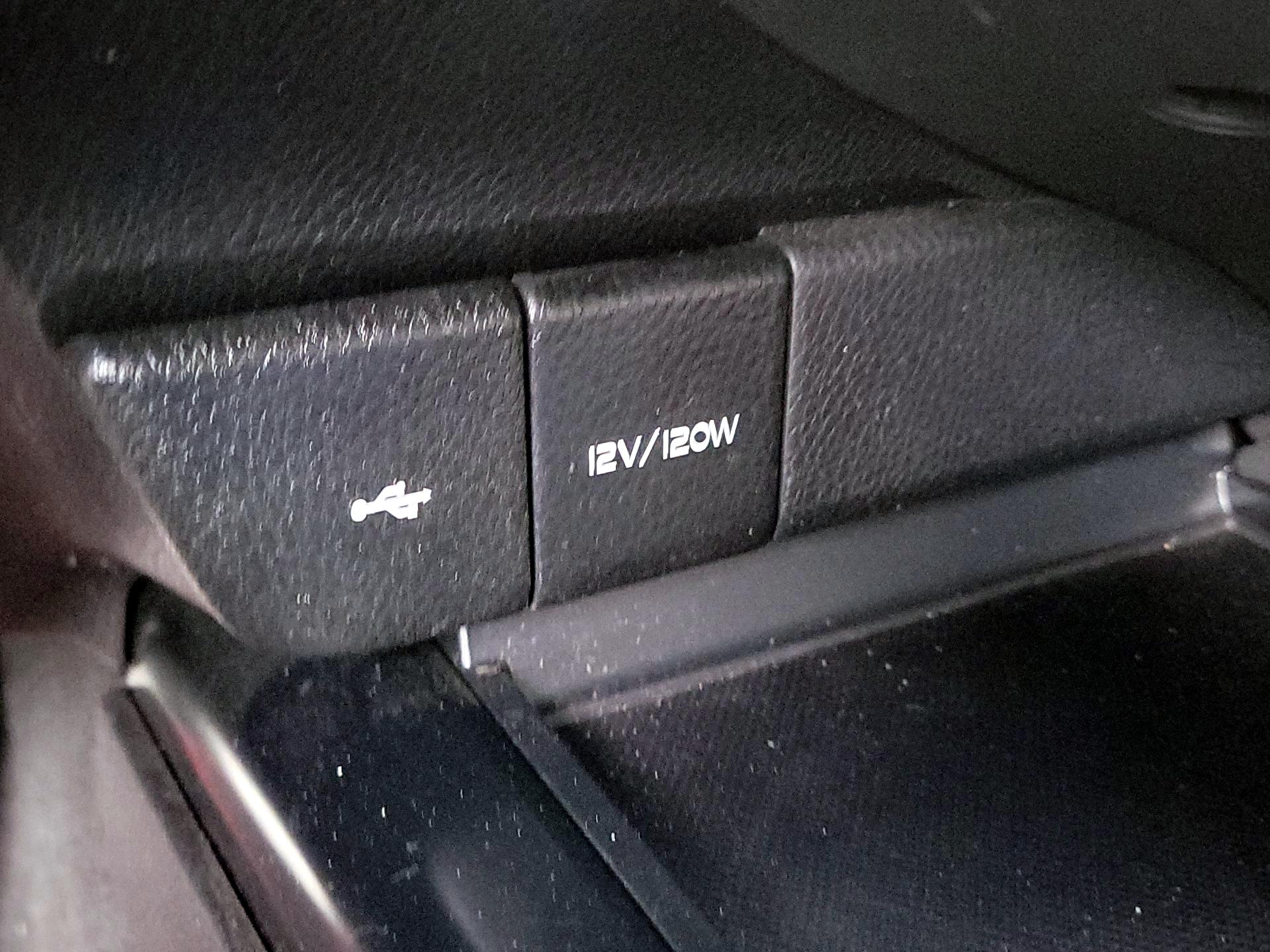 Thumbnail: 2020 Toyota Camry - 18