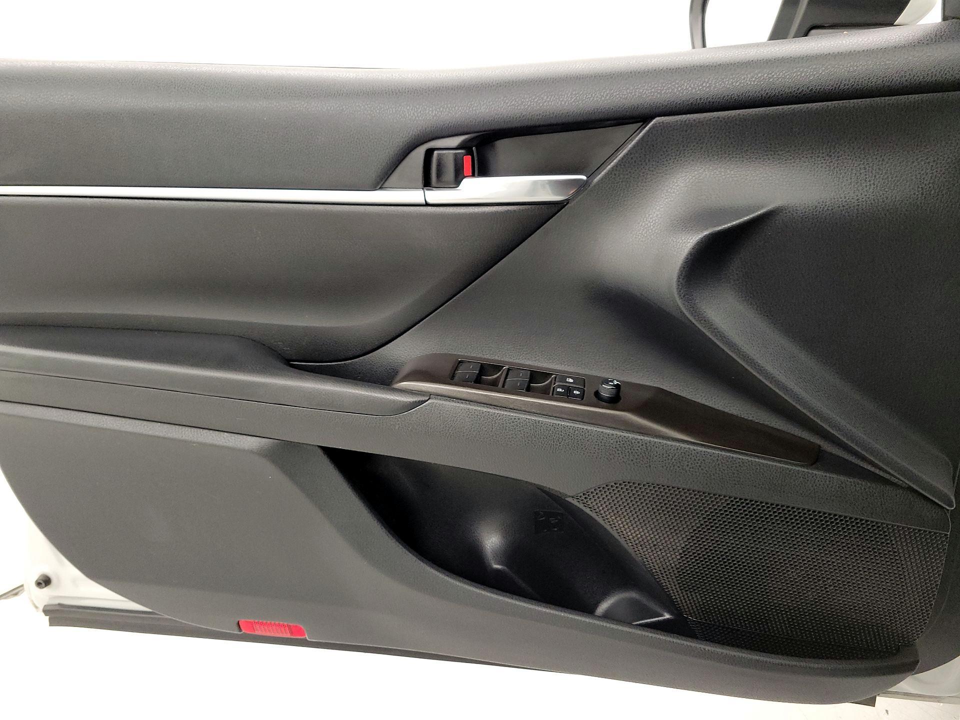 Thumbnail: 2023 Toyota Camry - 12