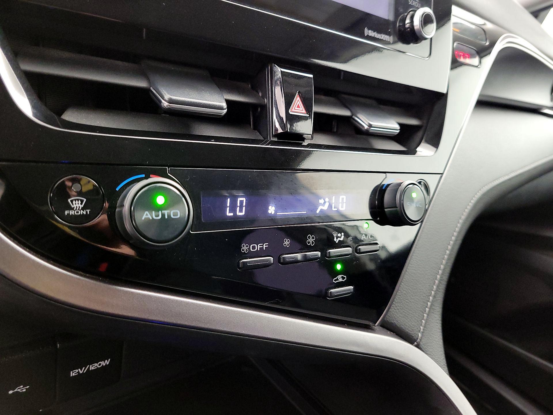 Thumbnail: 2023 Toyota Camry - 16