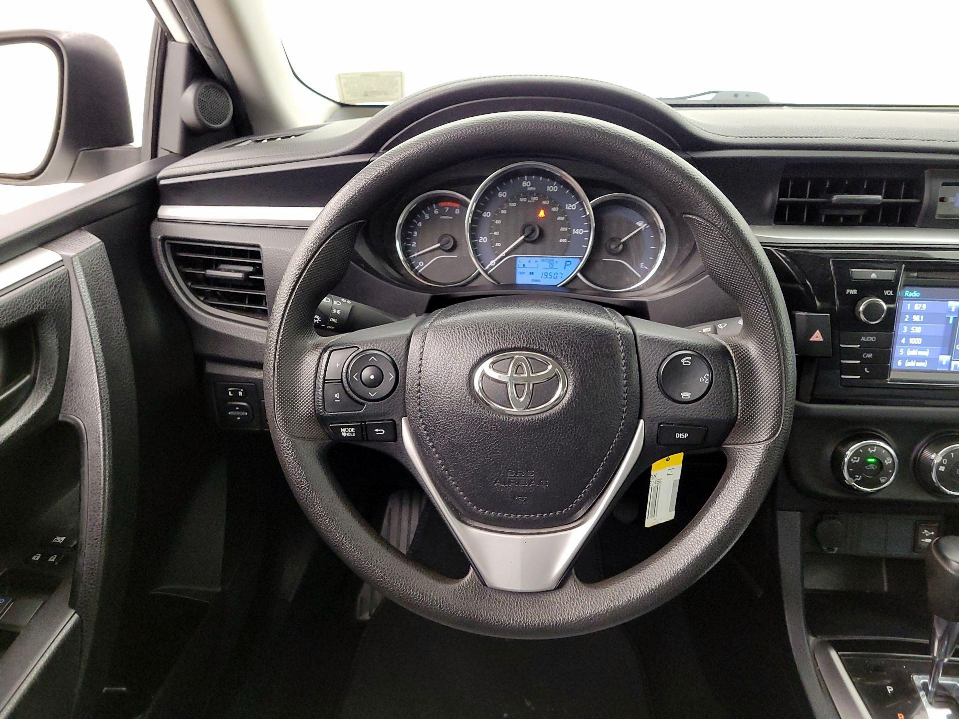 Thumbnail: 2016 Toyota Corolla - 10