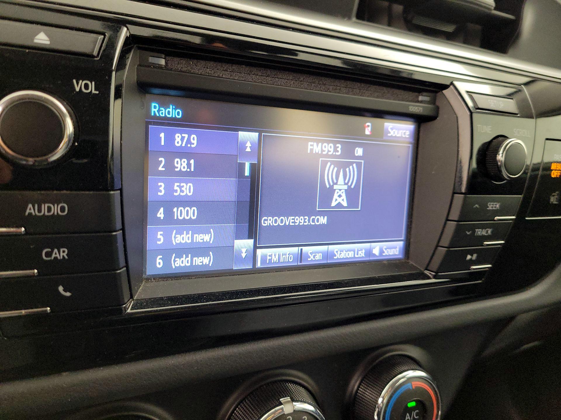 Thumbnail: 2016 Toyota Corolla - 14