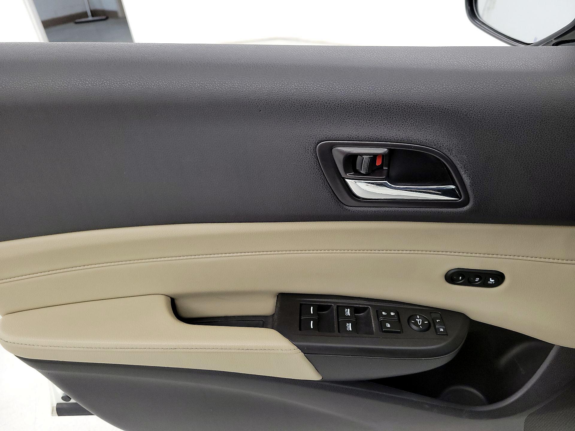 Thumbnail: 2018 Acura ILX - 12