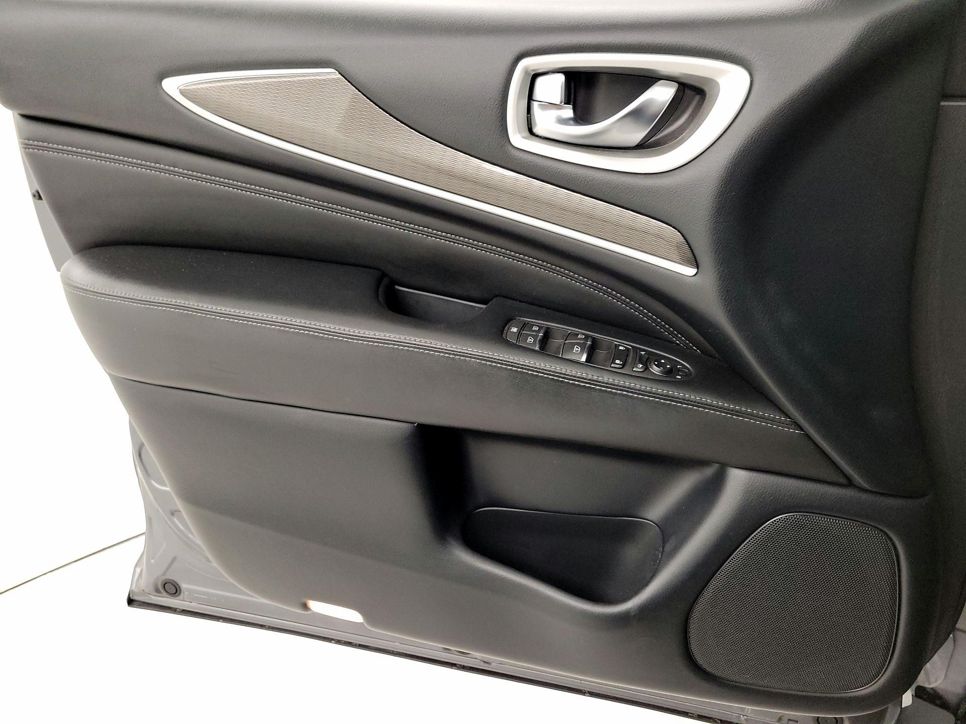 Thumbnail: 2020 INFINITI QX60 - 12