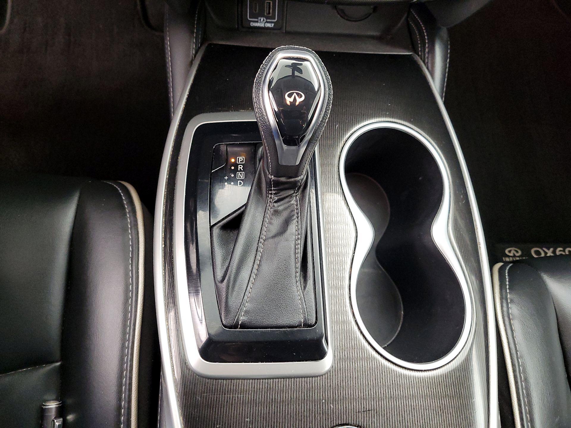 Thumbnail: 2020 INFINITI QX60 - 17