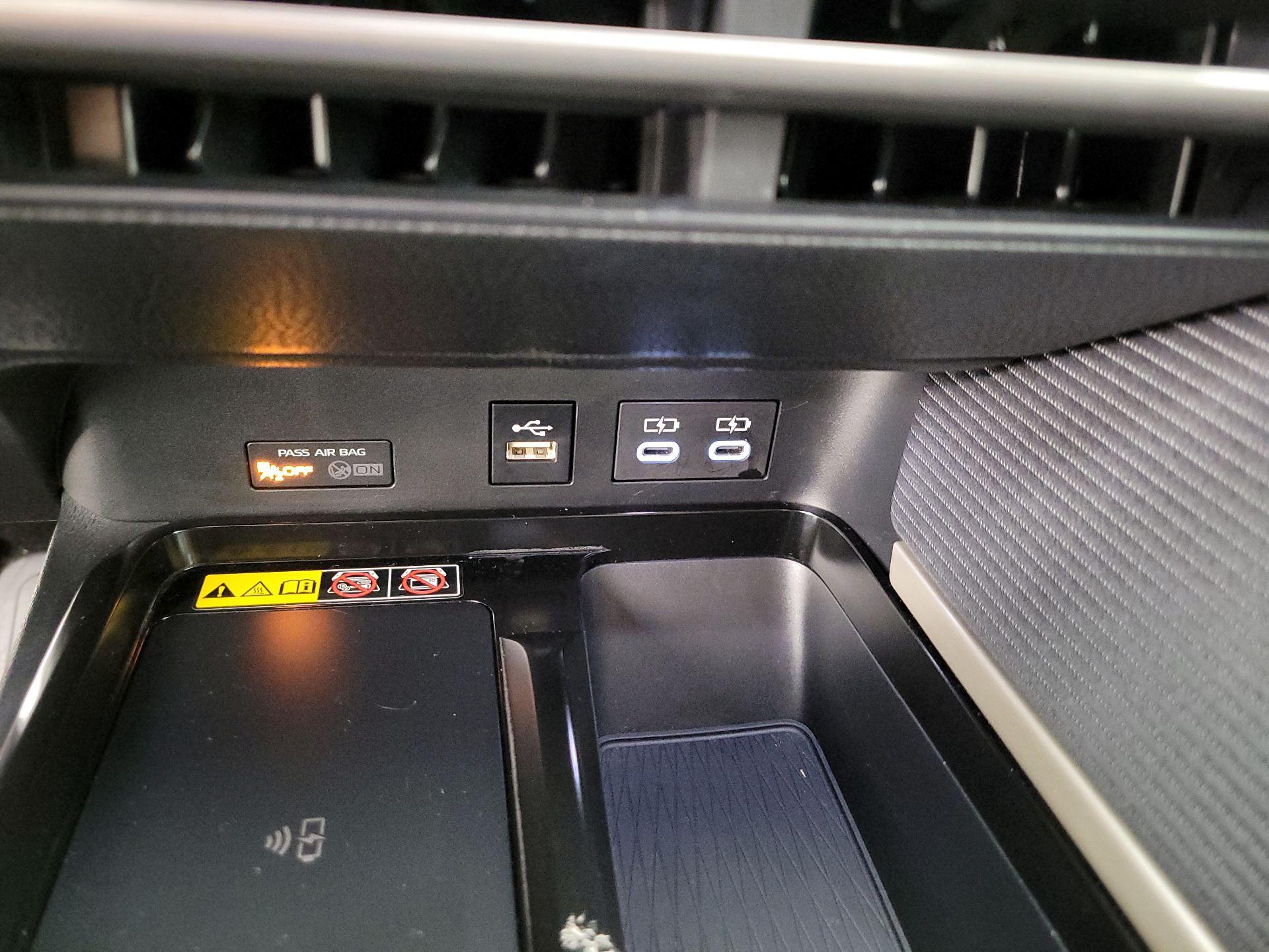 Thumbnail: 2025 Toyota Camry - 18