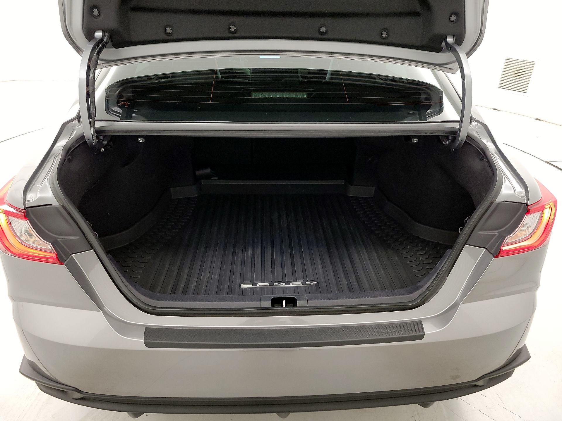 Thumbnail: 2025 Toyota Camry - 20