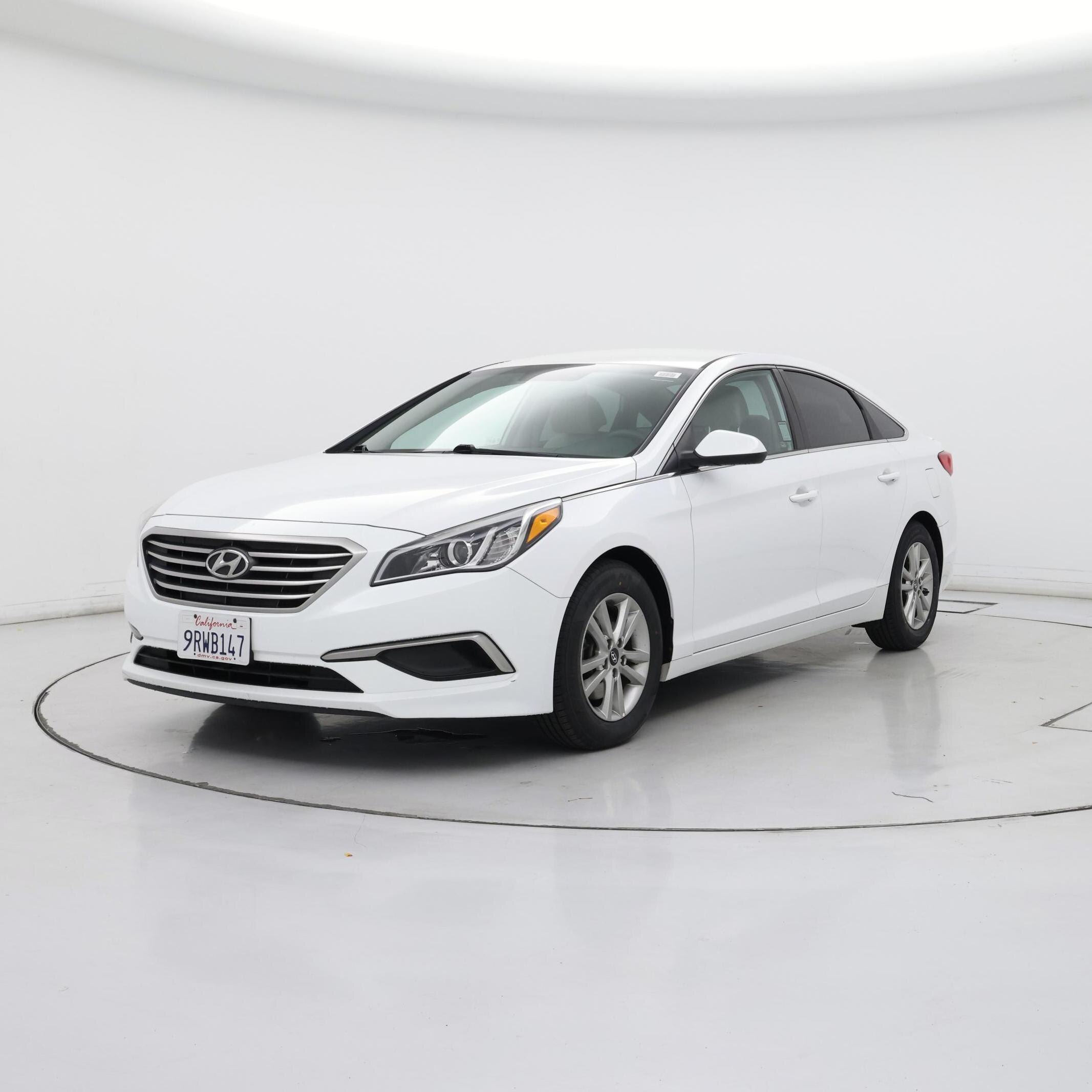 Thumbnail: 2017 Hyundai Sonata - 4