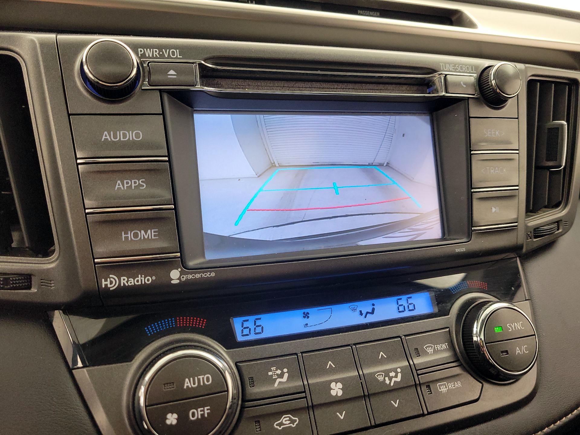 Thumbnail: 2015 Toyota RAV4 - 14