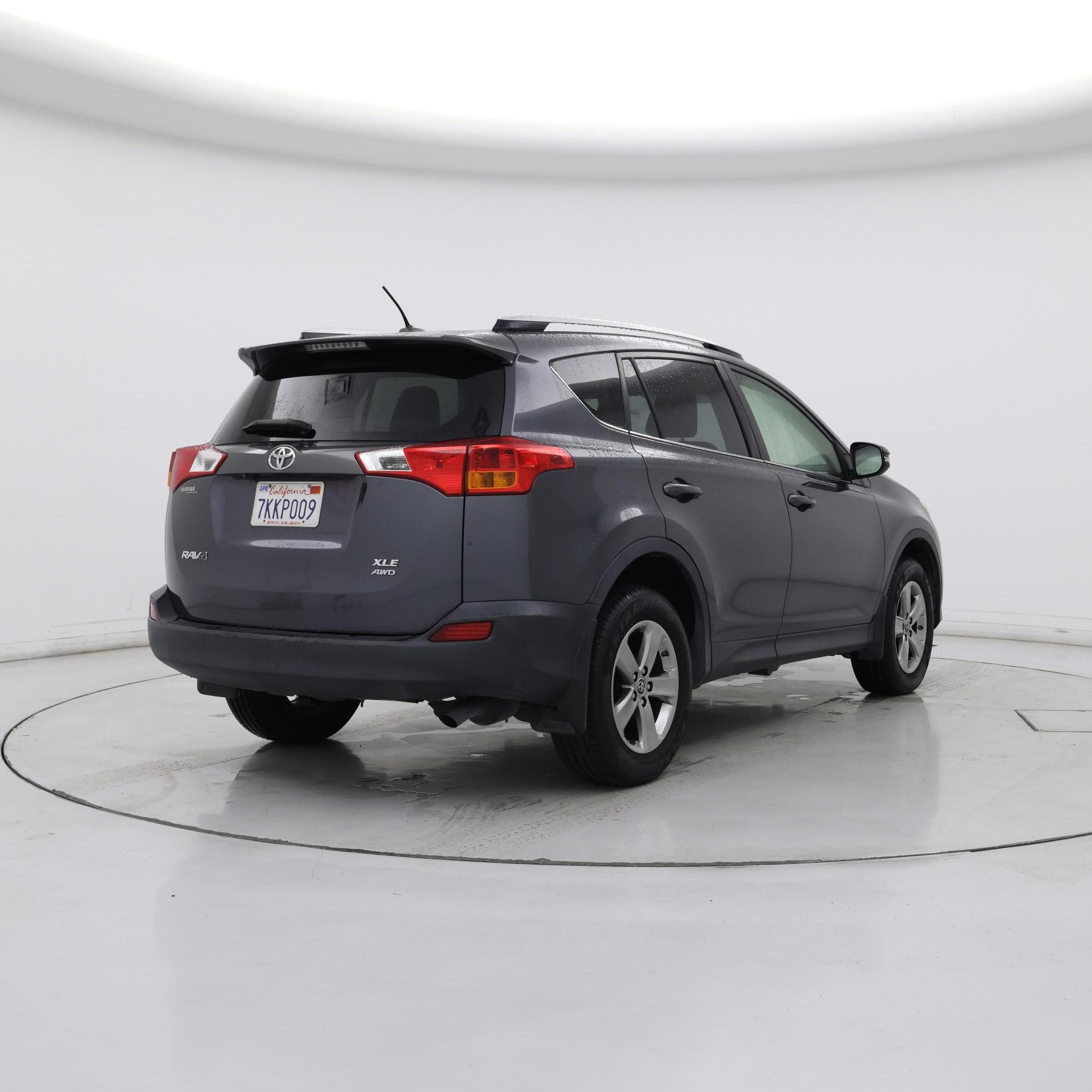 Thumbnail: 2015 Toyota RAV4 - 8