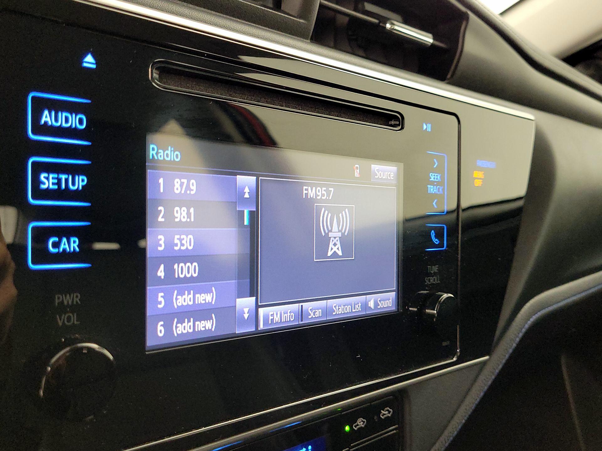 Thumbnail: 2019 Toyota Corolla - 15