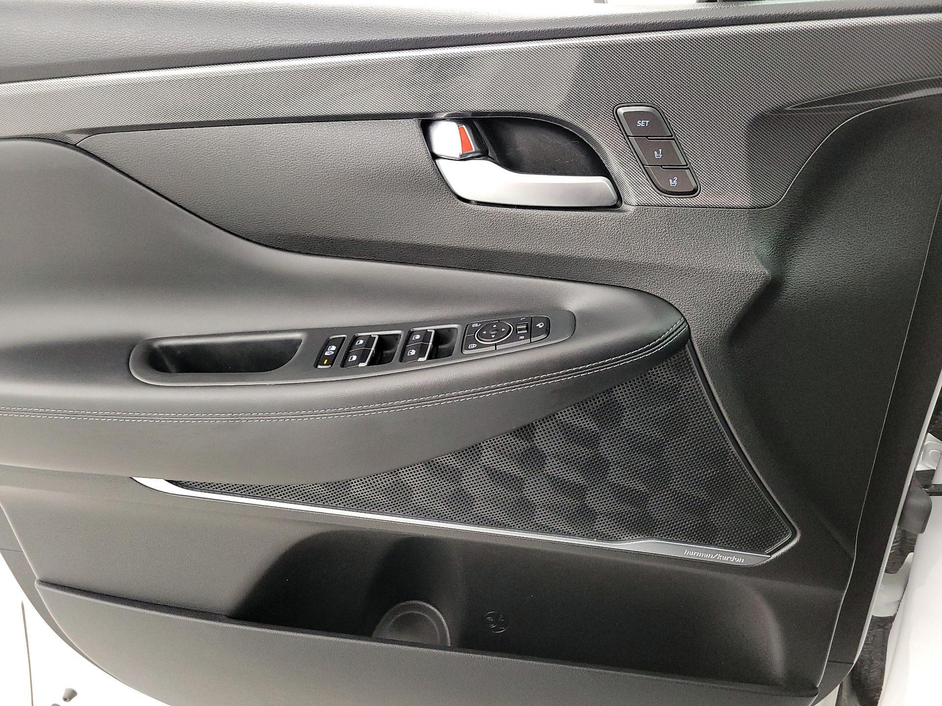 Thumbnail: 2022 Hyundai Santa Fe - 12