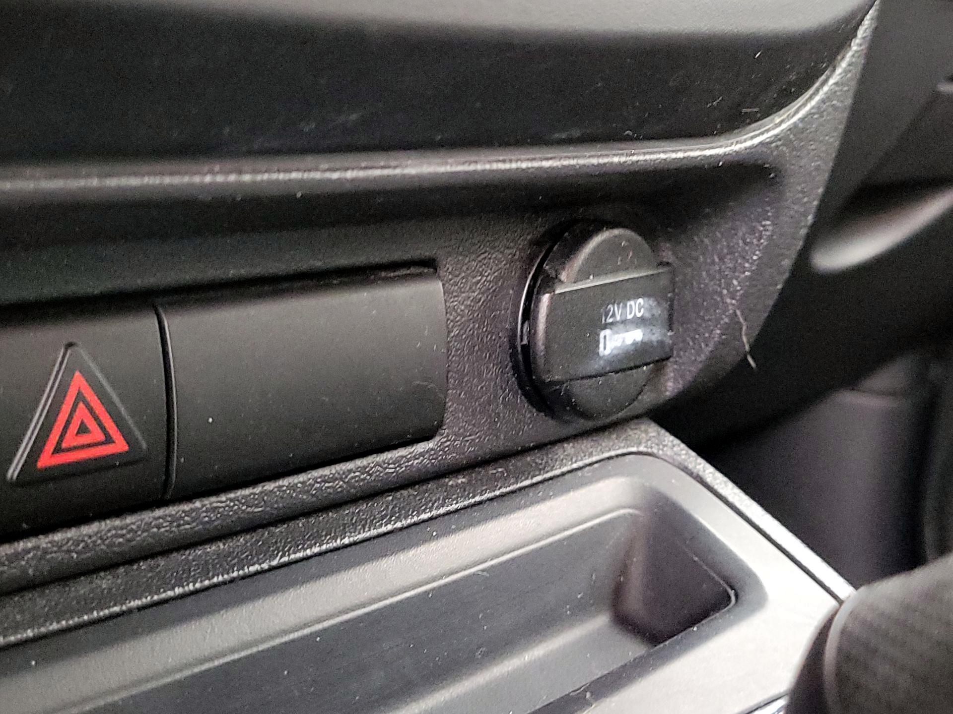 Thumbnail: 2015 Jeep Patriot - 16