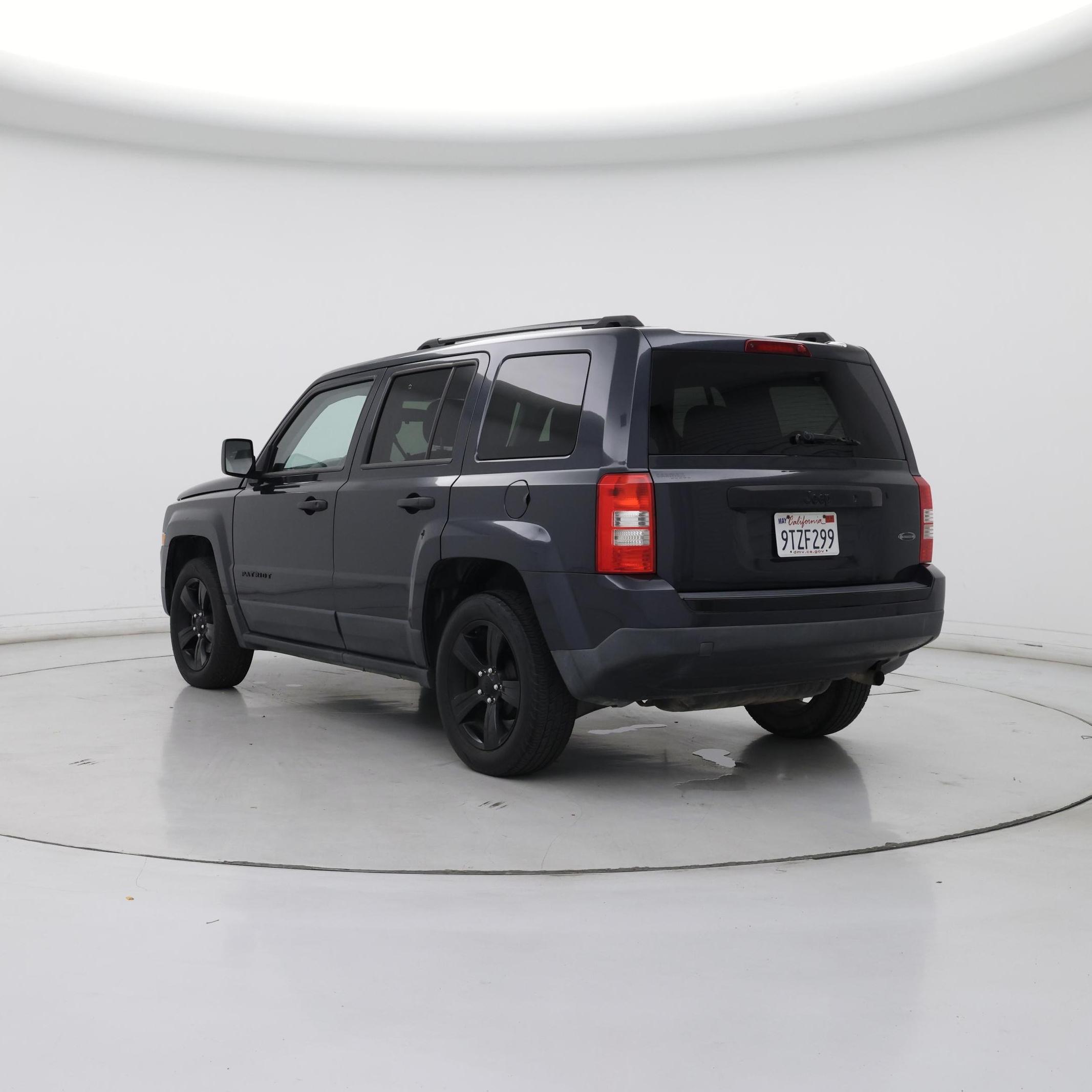 Thumbnail: 2015 Jeep Patriot - 2