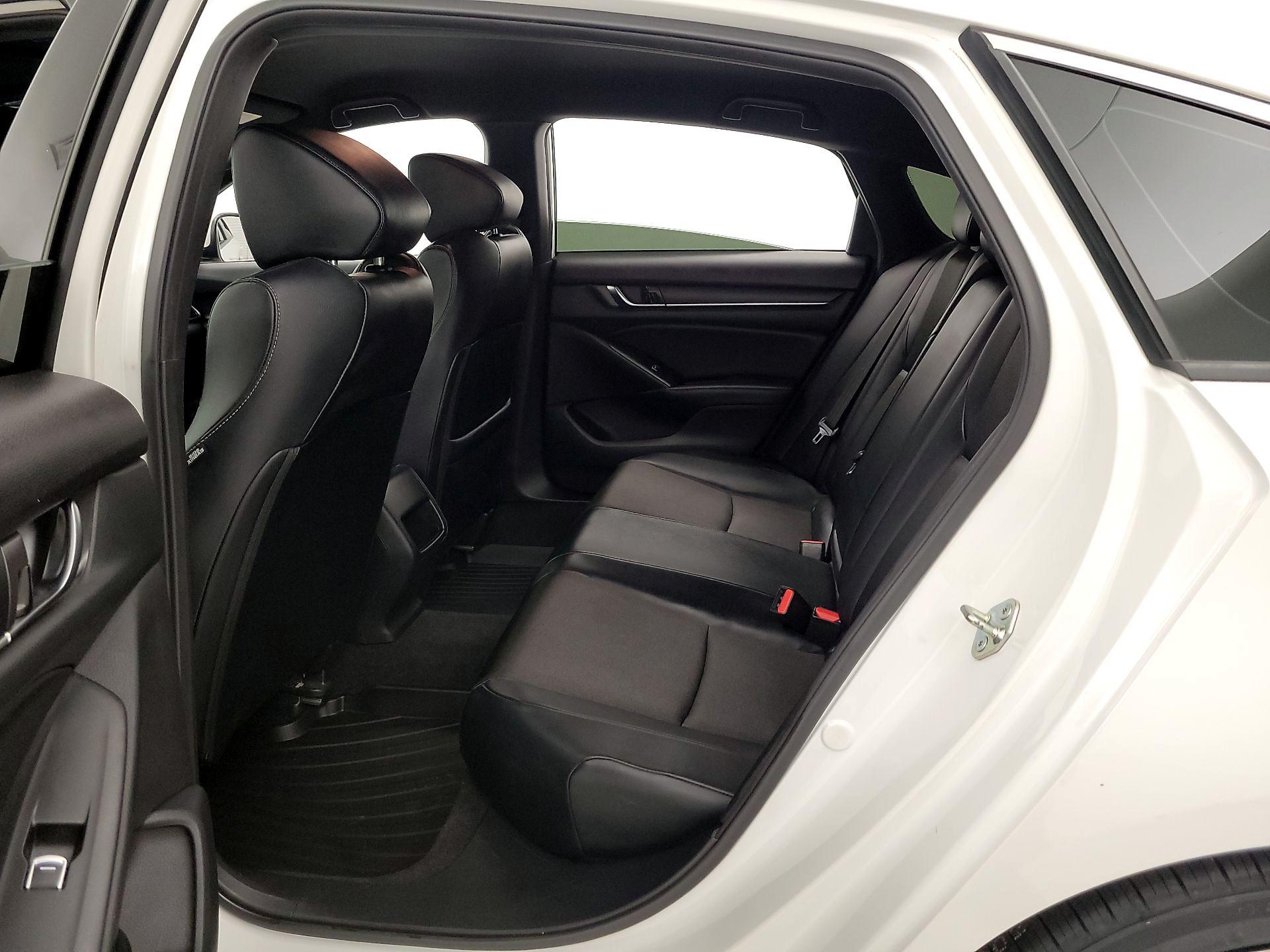 Thumbnail: 2018 Honda Accord - 19