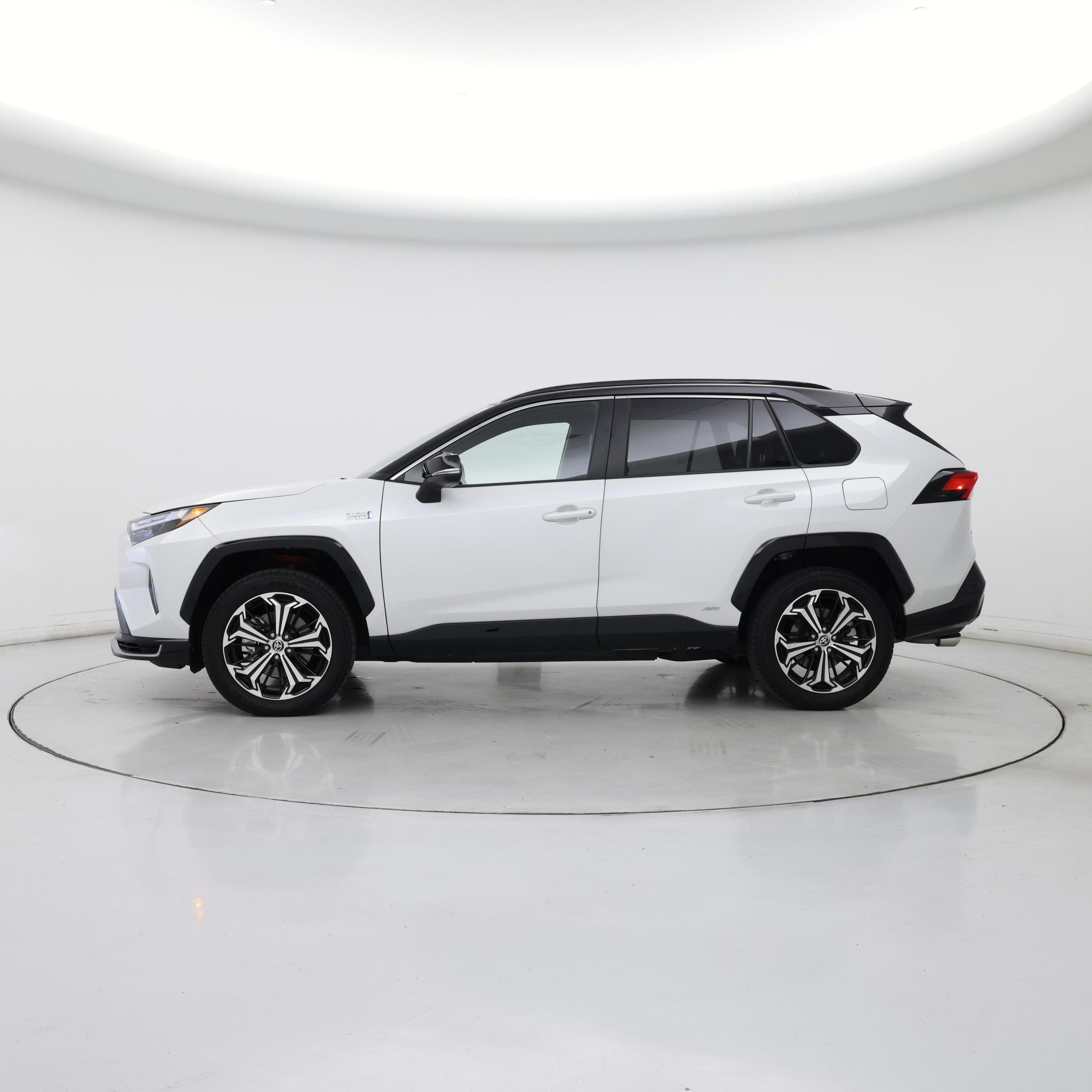 Thumbnail: 2023 Toyota RAV4 - 3