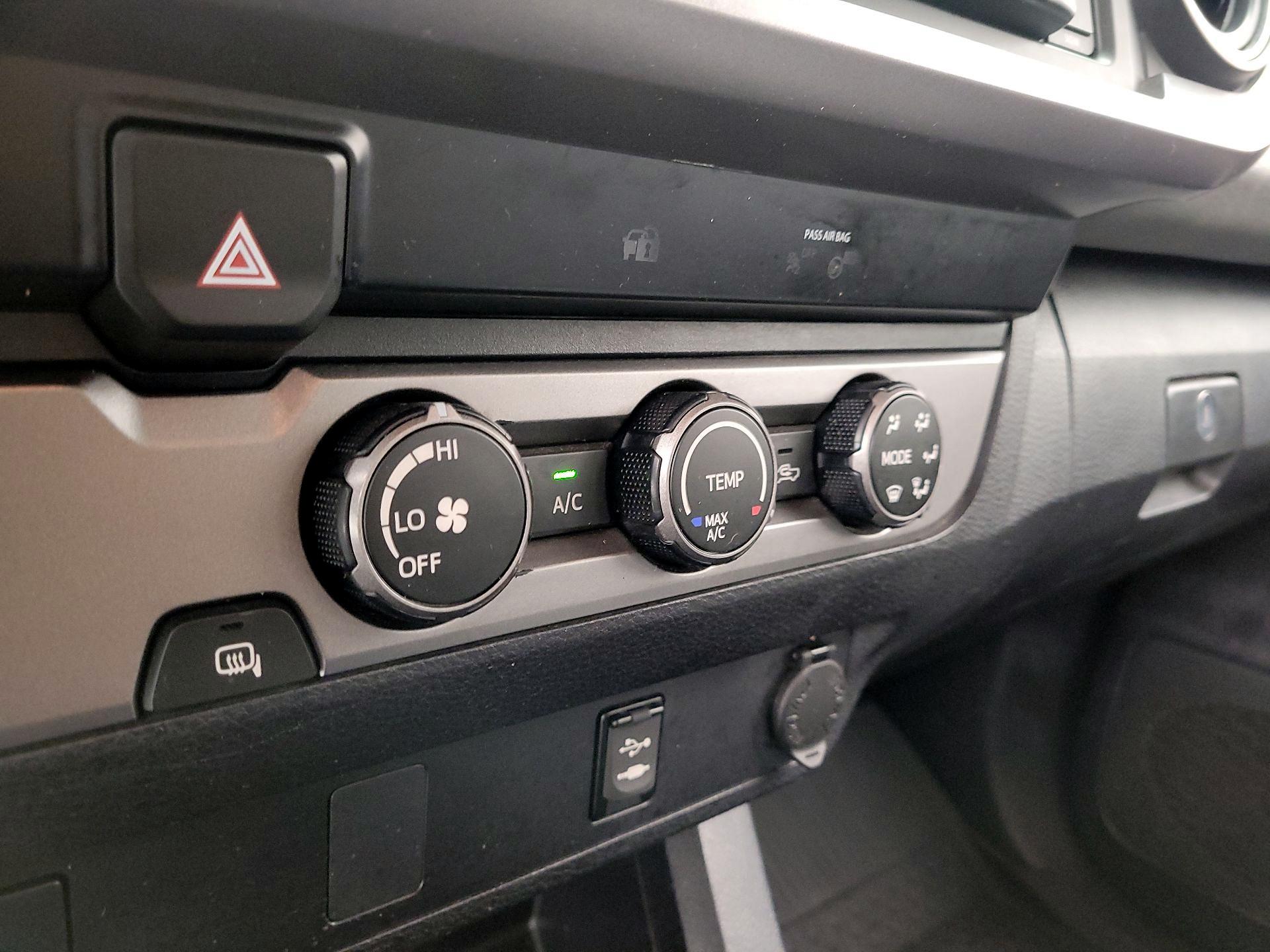 Thumbnail: 2019 Toyota Tacoma - 16