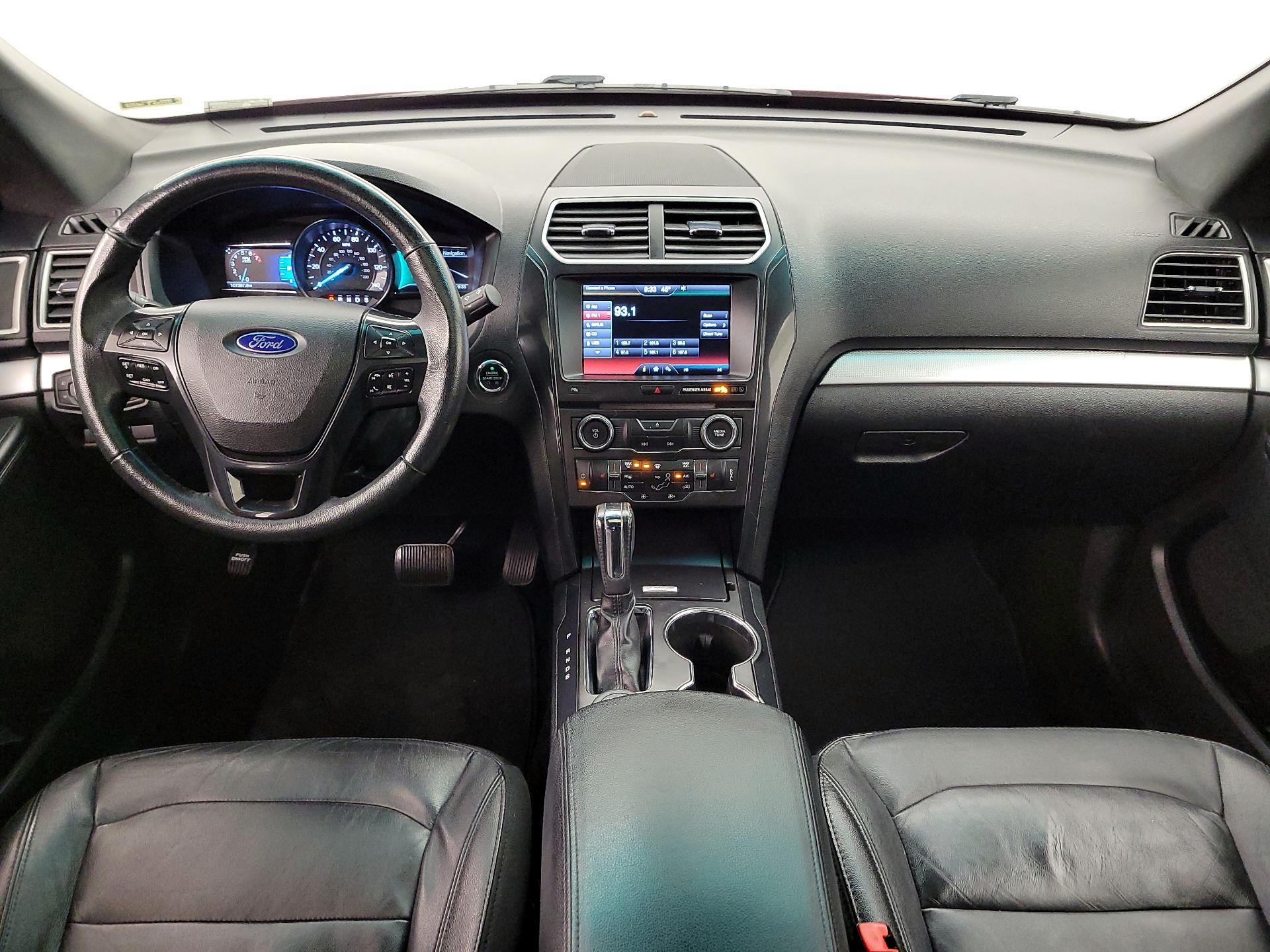 Thumbnail: 2016 Ford Explorer - 9