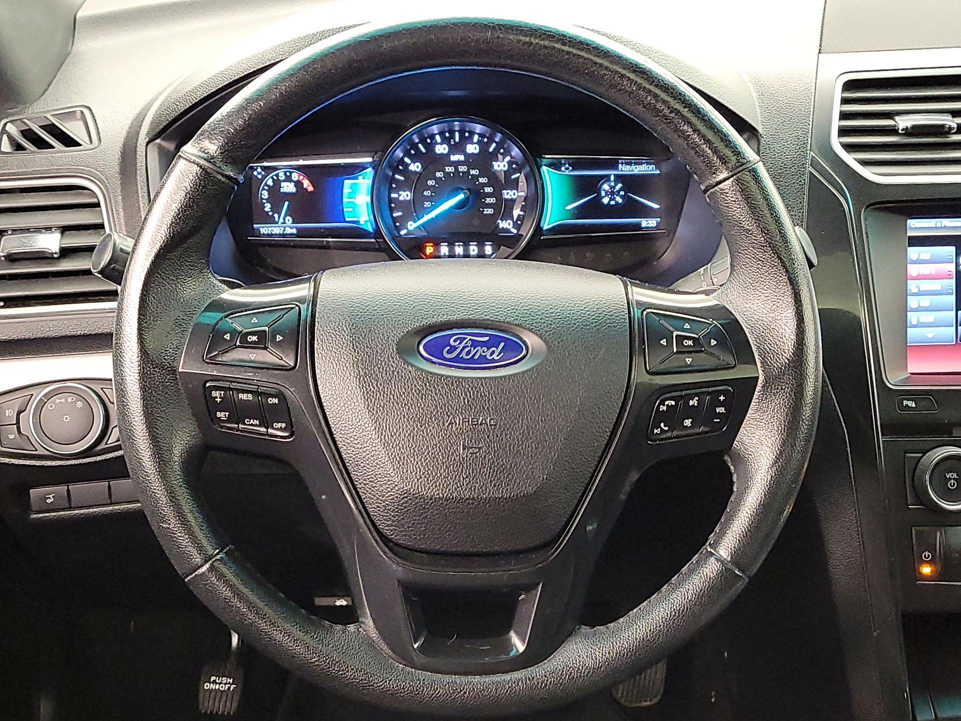 Thumbnail: 2016 Ford Explorer - 10